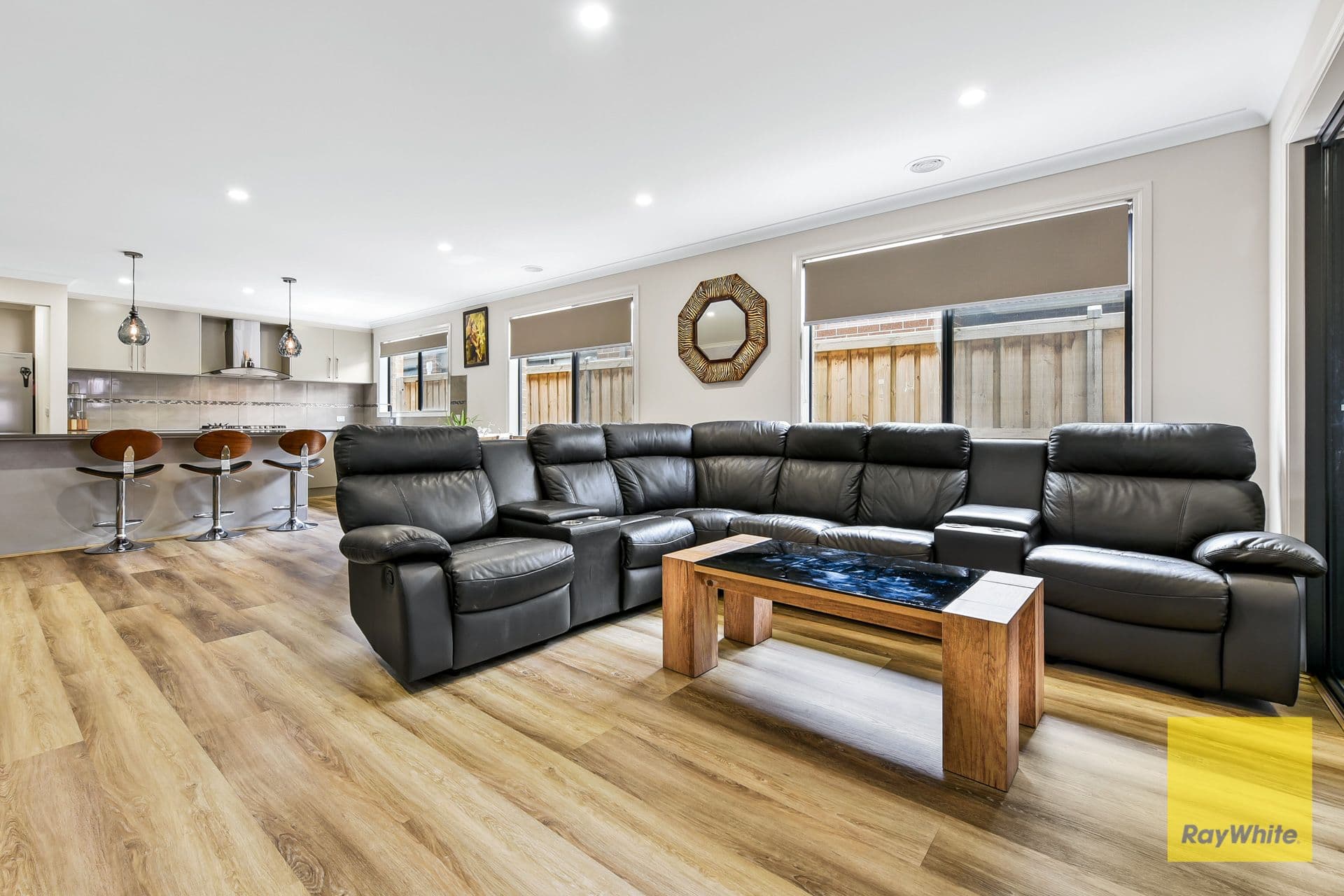 6 Marshy Avenue, Cranbourne East VIC 3977, Cranbourne East - Thumbnail 2