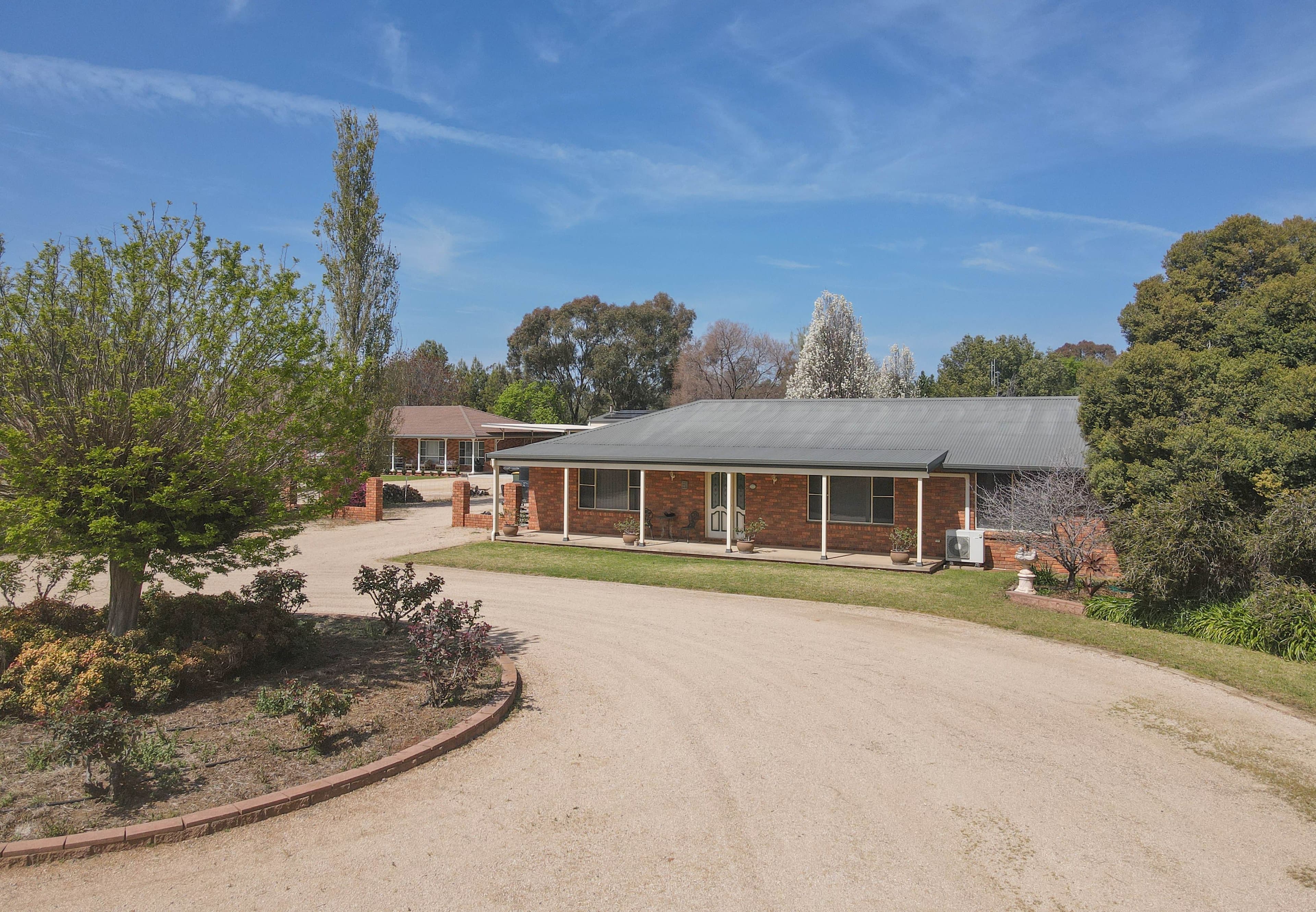 19 Billabong Crescent, Parkes NSW 2870, Parkes - Image 1