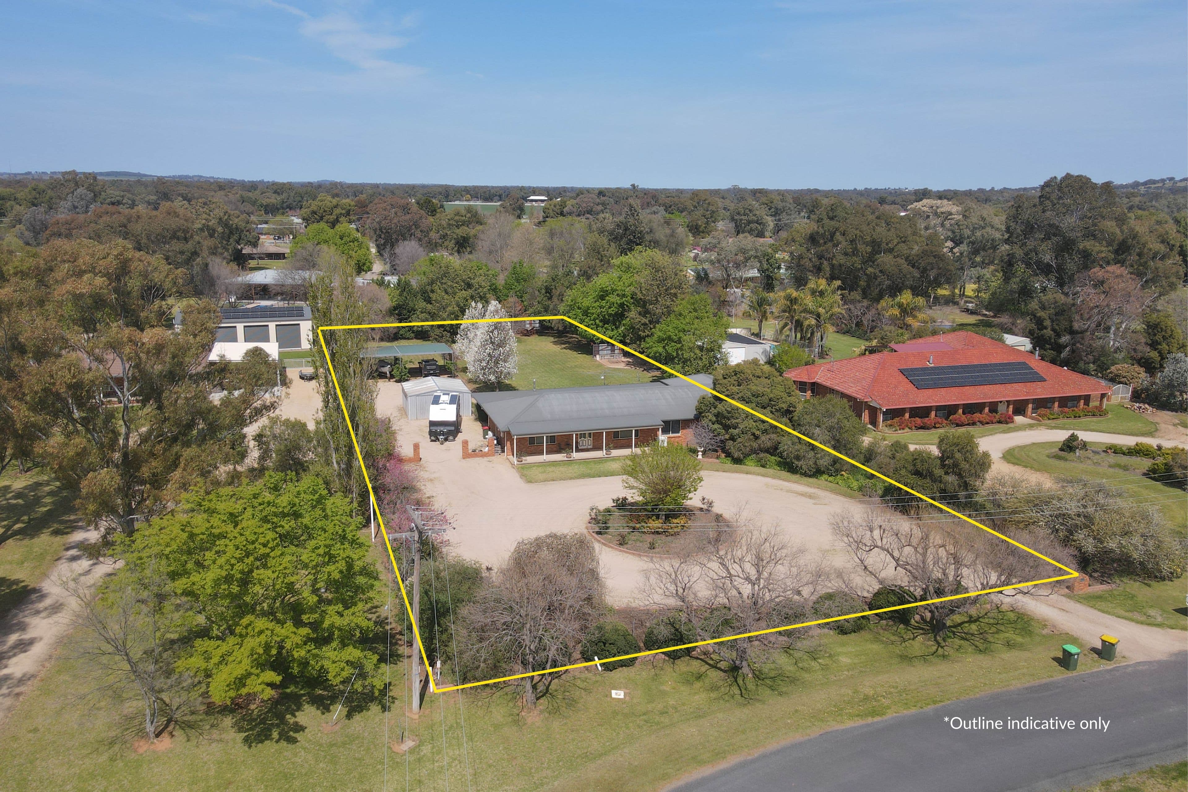 19 Billabong Crescent, Parkes NSW 2870, Parkes - Thumbnail 2