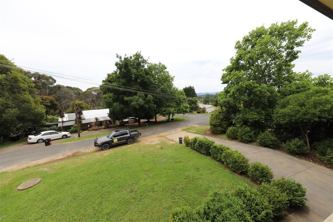 10 Eurabbie Street, Batlow NSW 2730, Batlow - Thumbnail 3