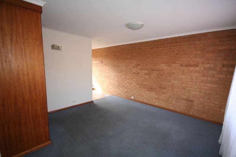 61  Donald Road, QUEANBEYAN NSW 2620, Queanbeyan - Thumbnail 6