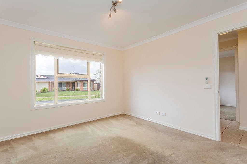27 Roseview Way, ST ALBANS PARK VIC 3219, St Albans Park - Thumbnail 6