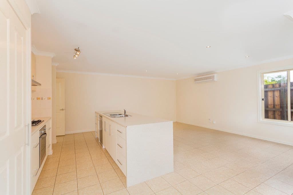 27 Roseview Way, ST ALBANS PARK VIC 3219, St Albans Park - Thumbnail 8