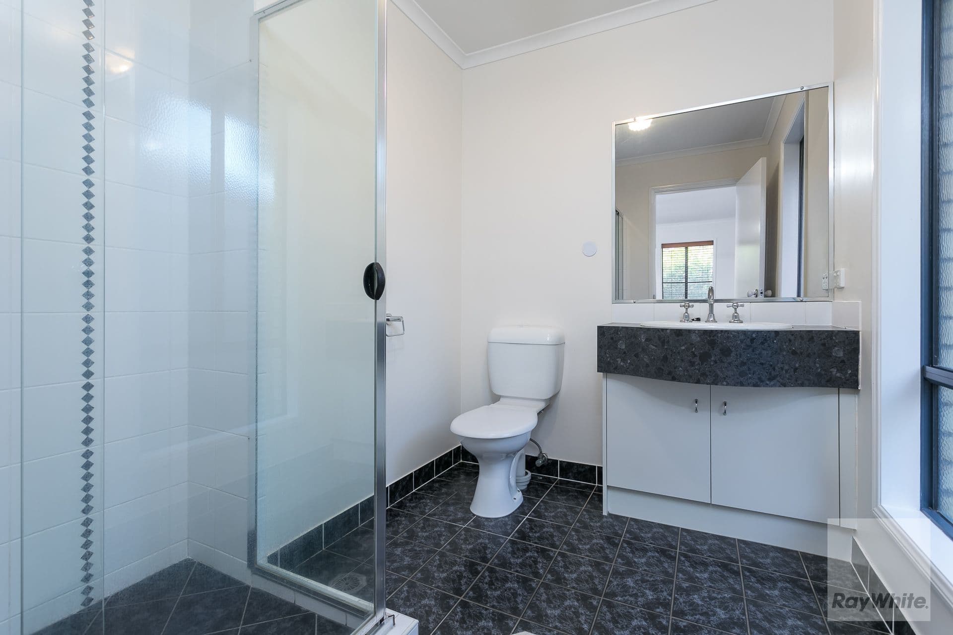 4 Coolum Court, Redland Bay QLD 4165, Redland Bay - Thumbnail 6
