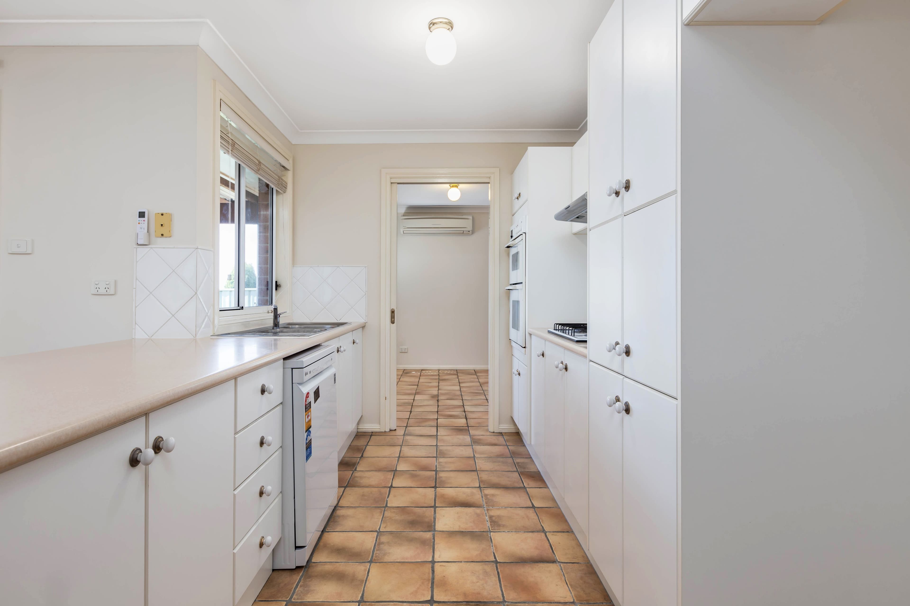1 Rosewood Avenue, Thornton NSW 2322, Thornton - Thumbnail 4