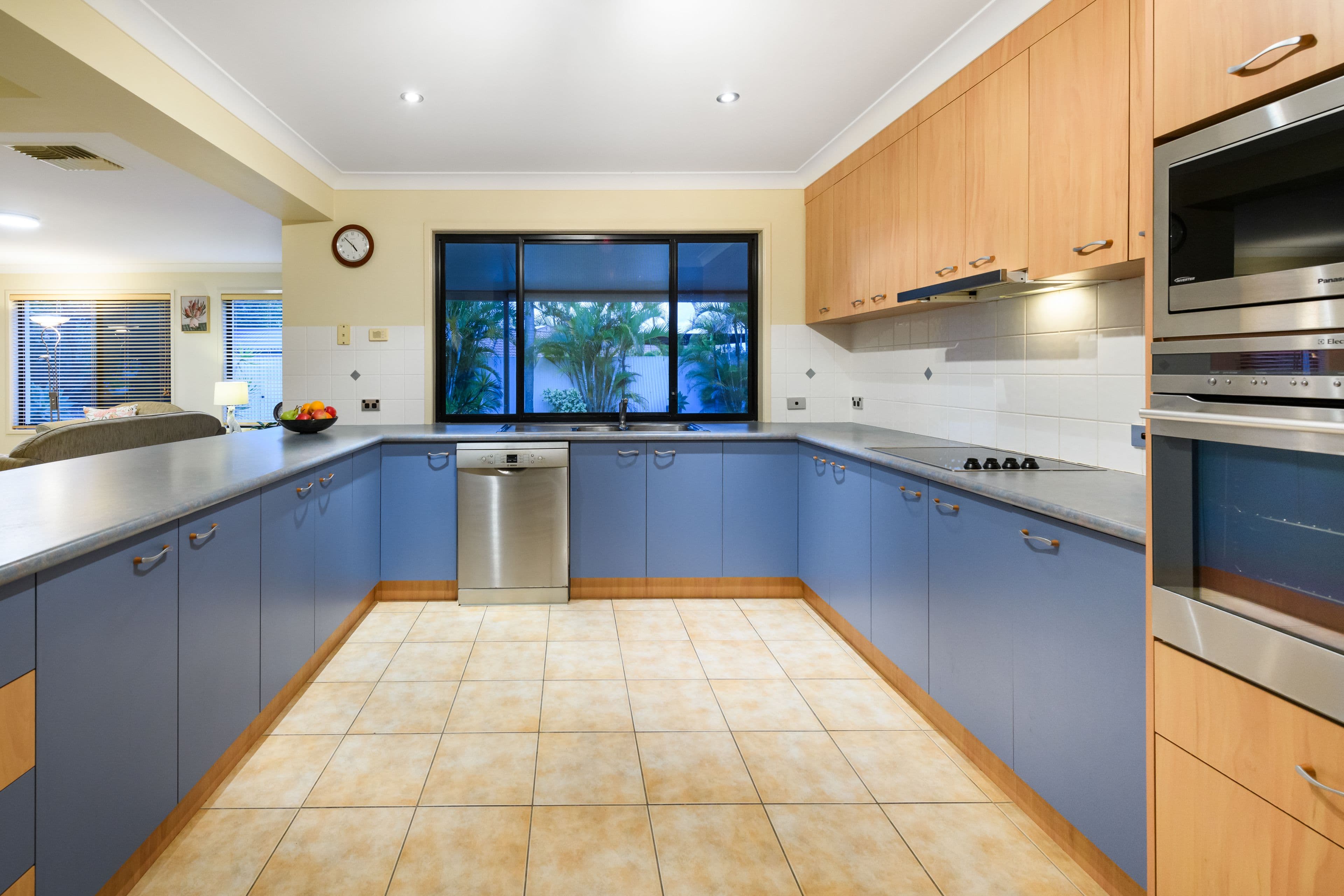 75 Karvella Street, Upper Kedron QLD 4055, Upper Kedron - Thumbnail 4