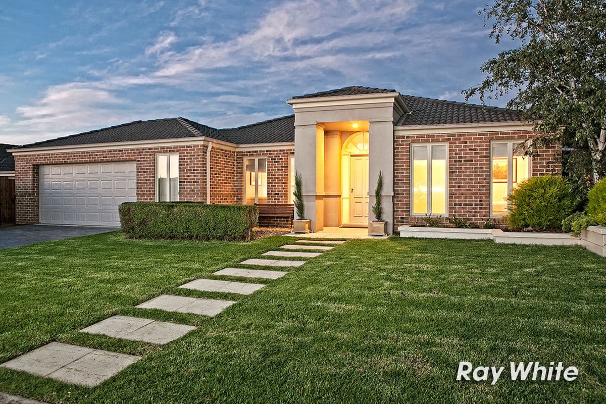 12 Huntingtower Crescent, Langwarrin VIC 3910, Langwarrin - Image 1