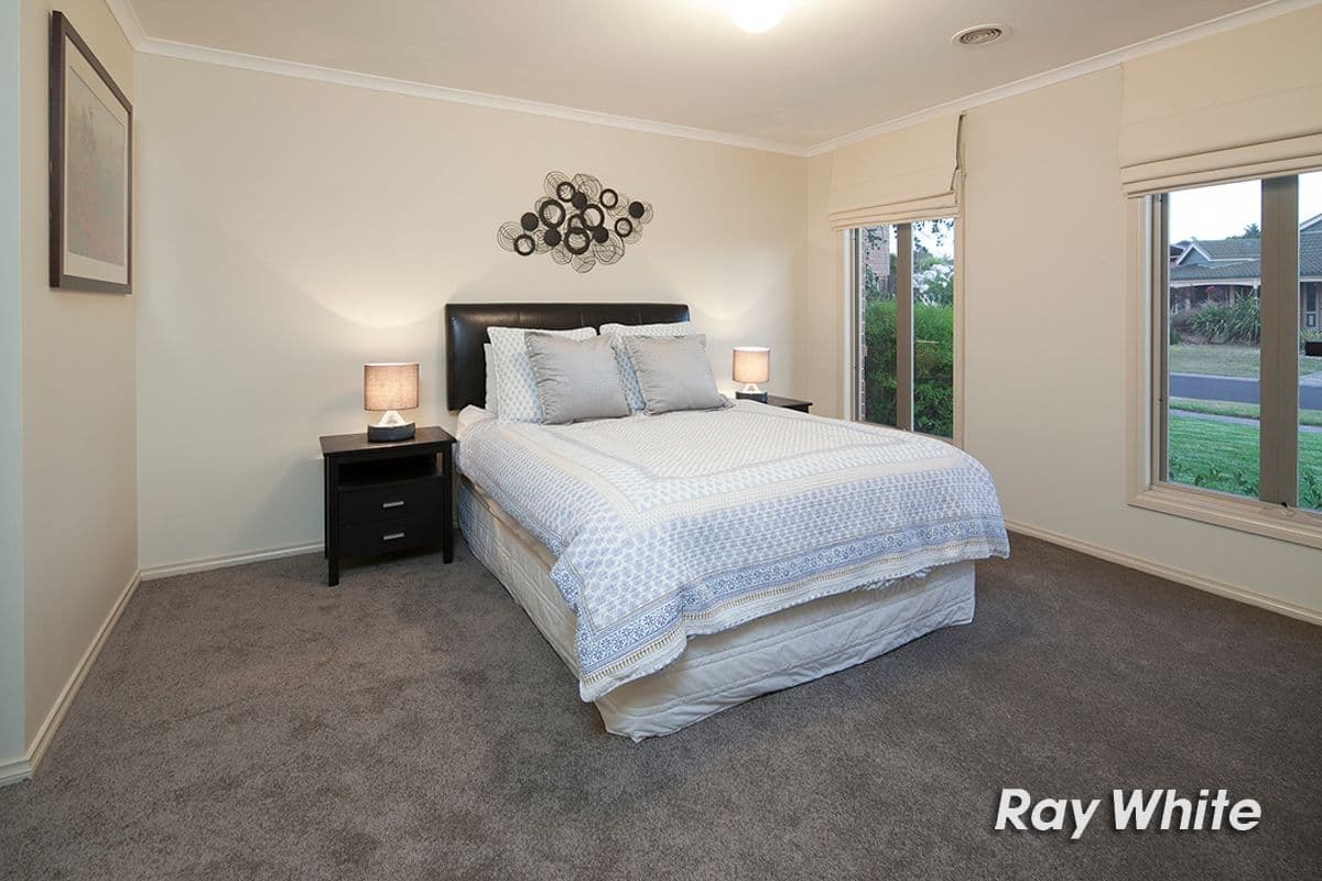 12 Huntingtower Crescent, Langwarrin VIC 3910, Langwarrin - Thumbnail 4