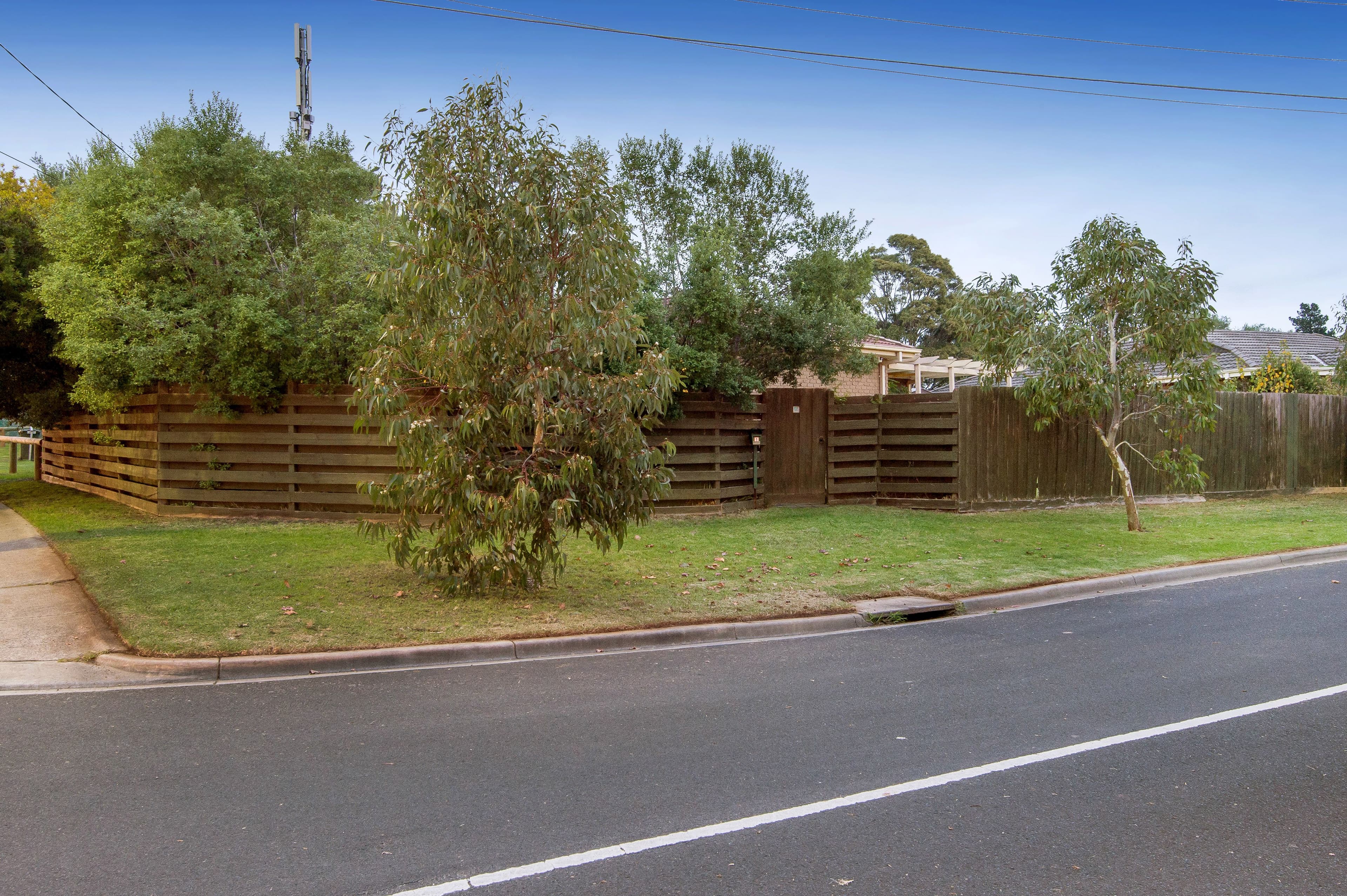 1 Chevalier Place, Frankston VIC 3199, Frankston - Thumbnail 2
