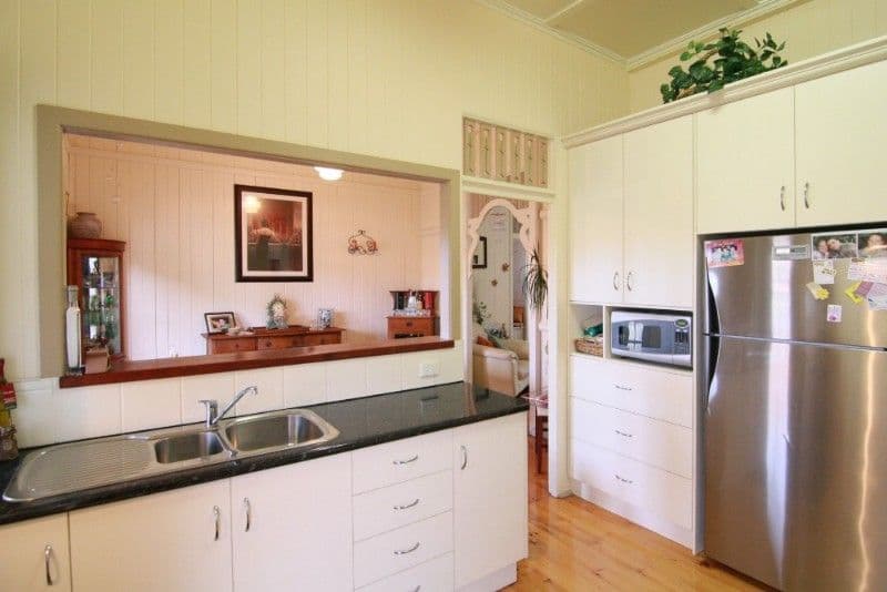 5 Bristol Street, NEWTOWN QLD 4350, Newtown - Thumbnail 3