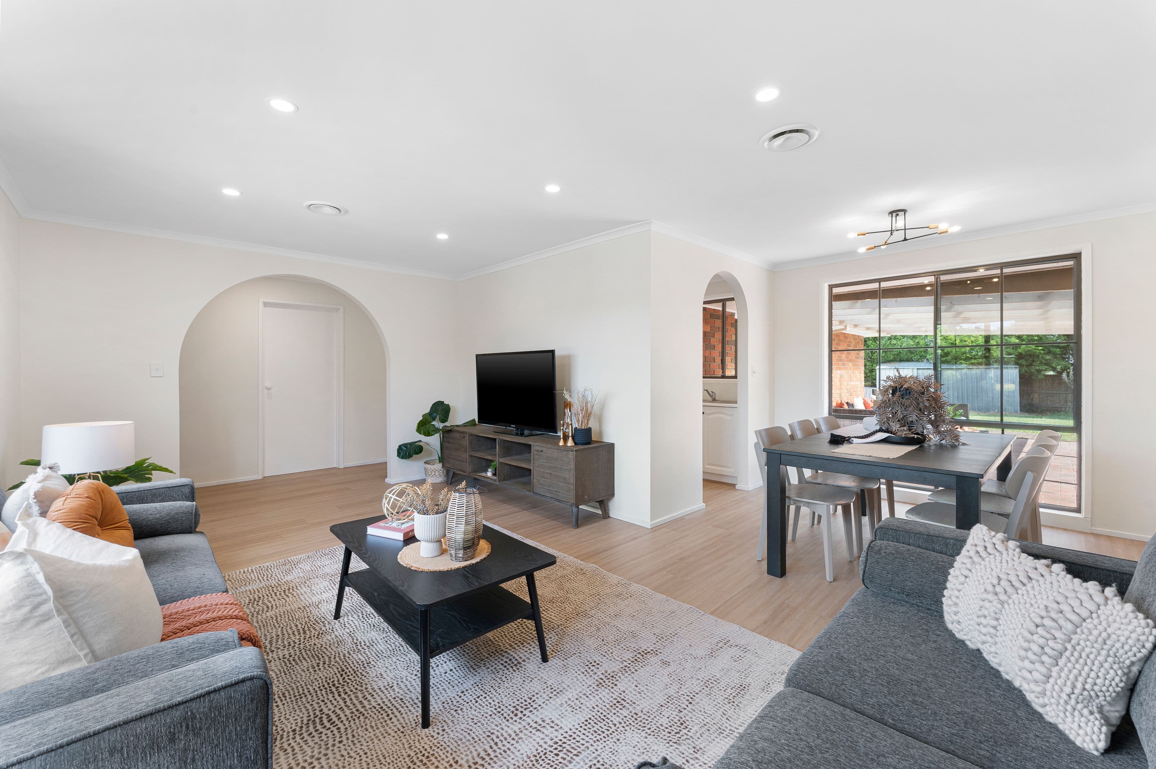 6 Linnel Court, Rowville VIC 3178, Rowville - Thumbnail 3