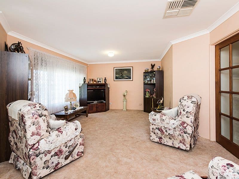 20 Okehampton Road, Warnbro WA 6169, Warnbro - Thumbnail 4