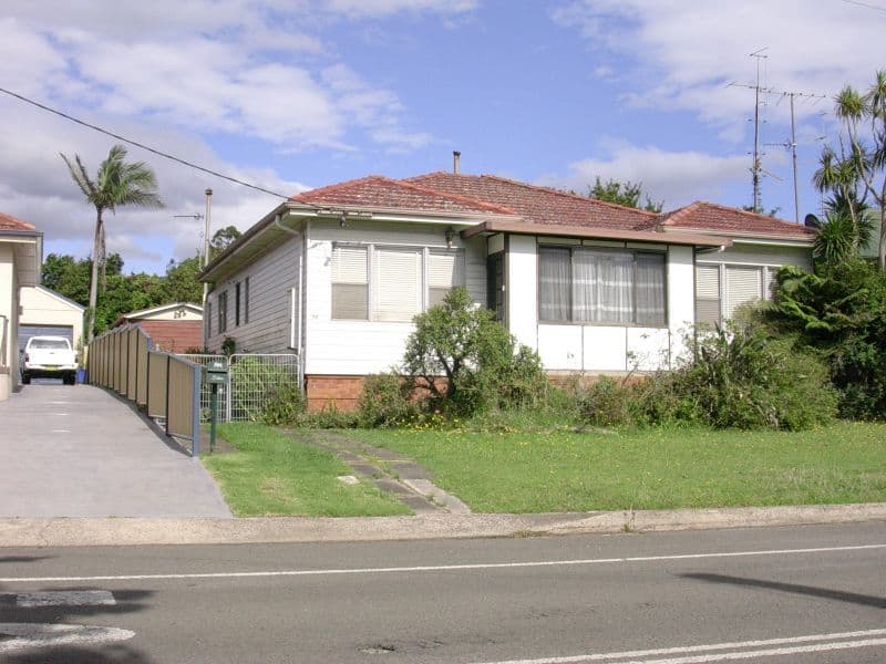 24 Eastern Street, GWYNNEVILLE NSW 2500, Gwynneville - Image 1