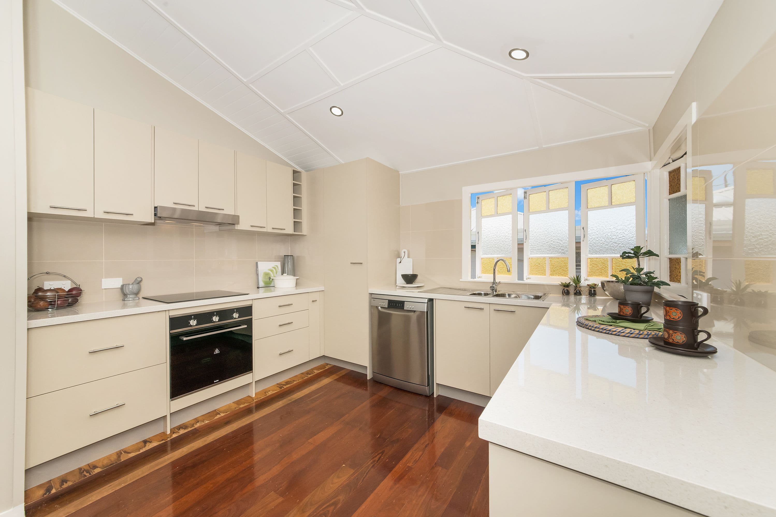 16 Urquhart Street, Currajong QLD 4812, Currajong - Thumbnail 4