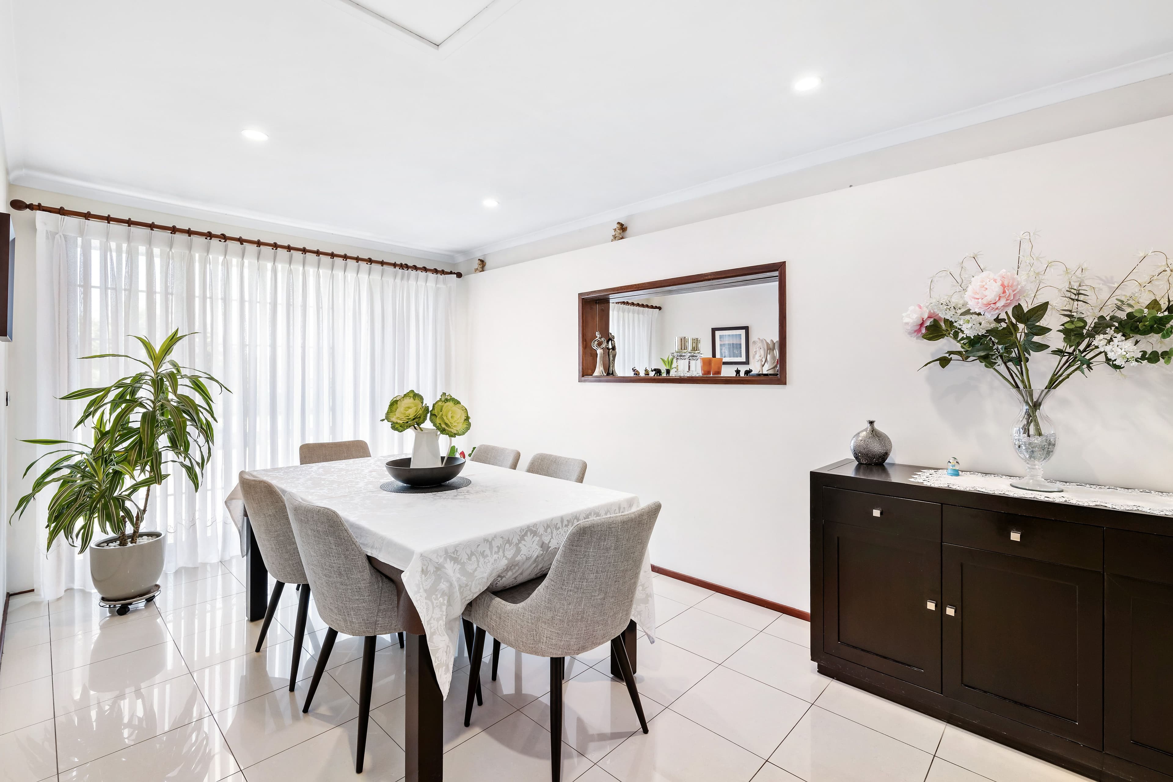 29 Dorrigo Crescent, Bow Bowing NSW 2566, Bow Bowing - Thumbnail 4