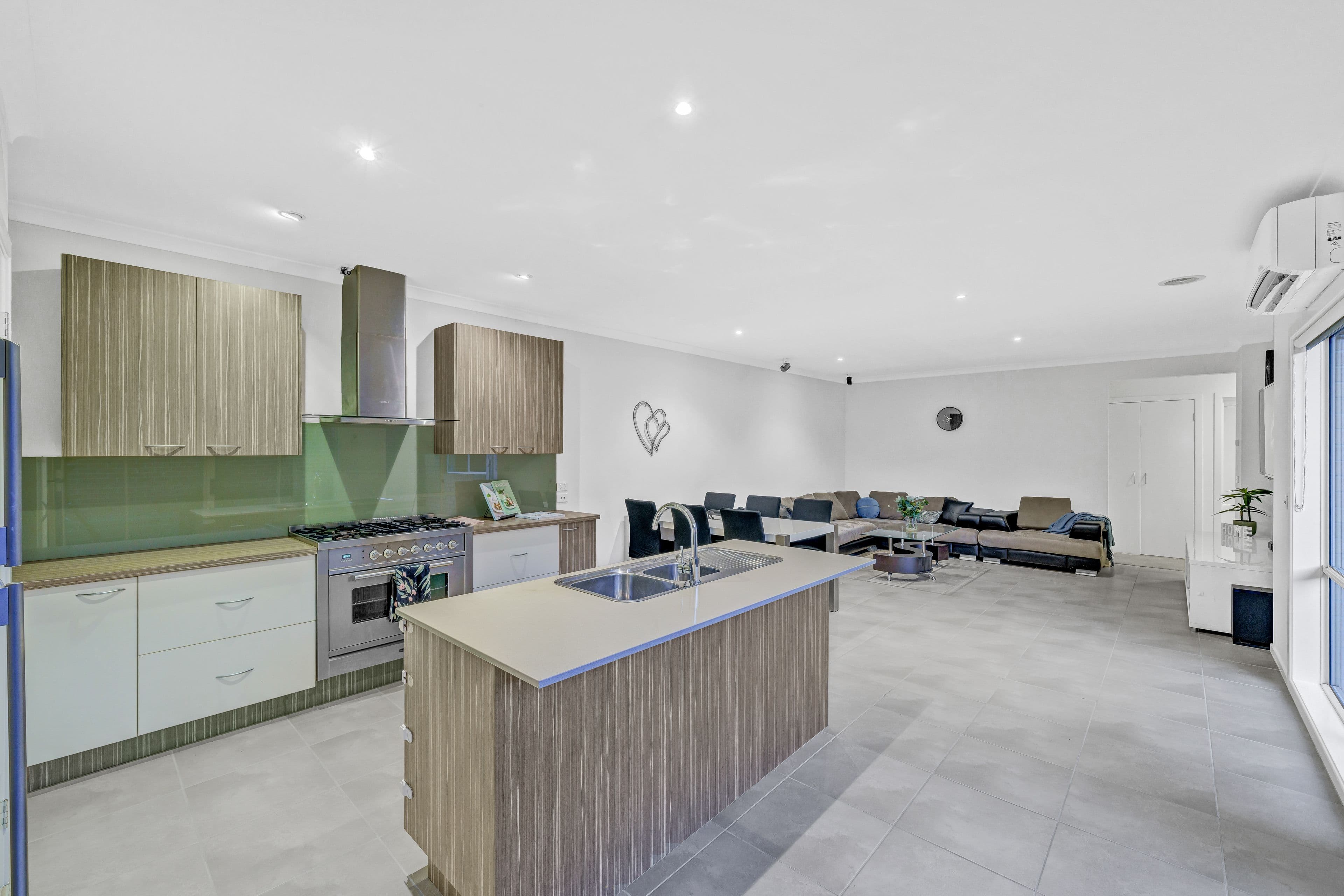 7 Paratea Lane, Cranbourne North VIC 3977, Cranbourne North - Thumbnail 4