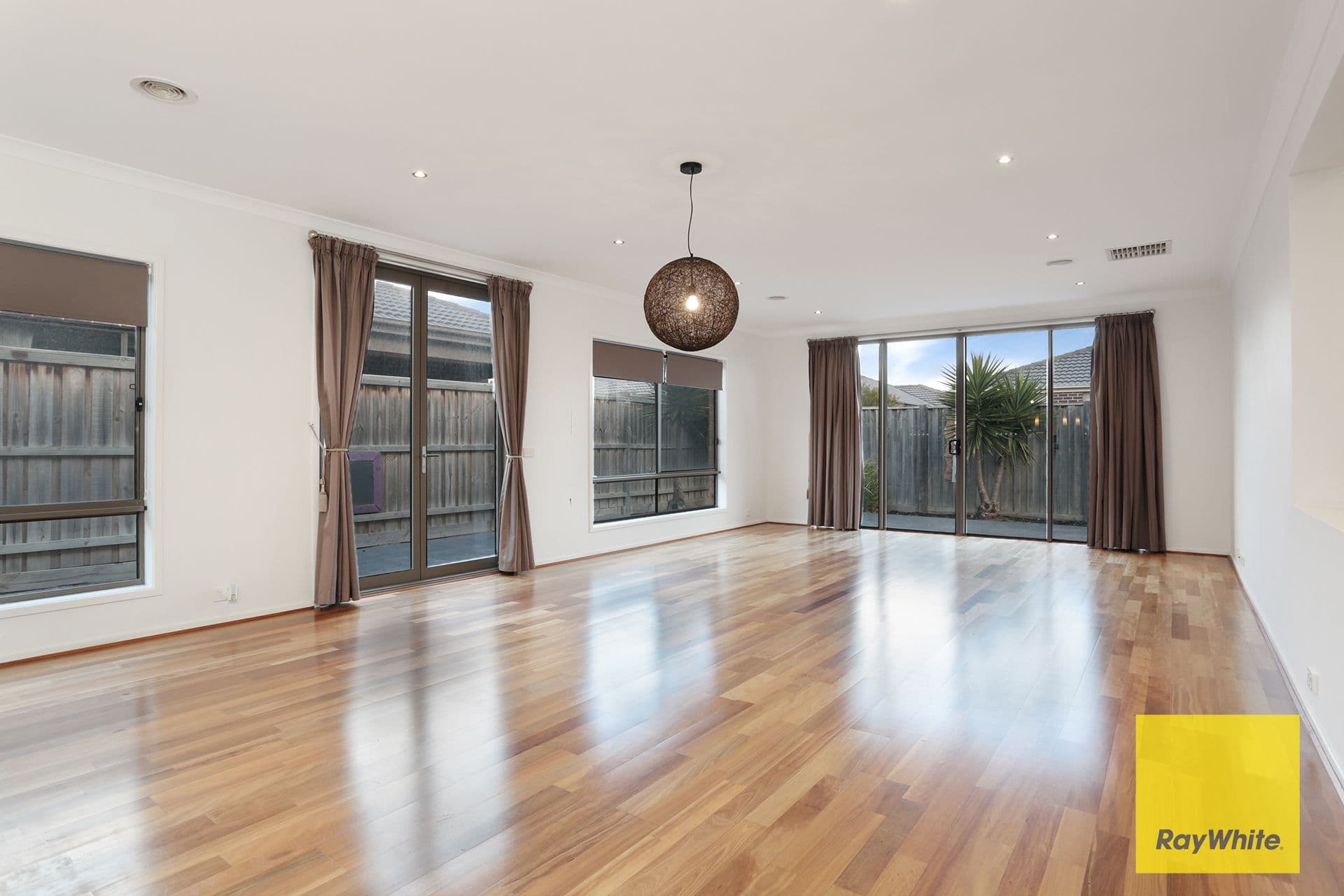 17 Keppel Way, Point Cook VIC 3030, Point Cook - Thumbnail 4