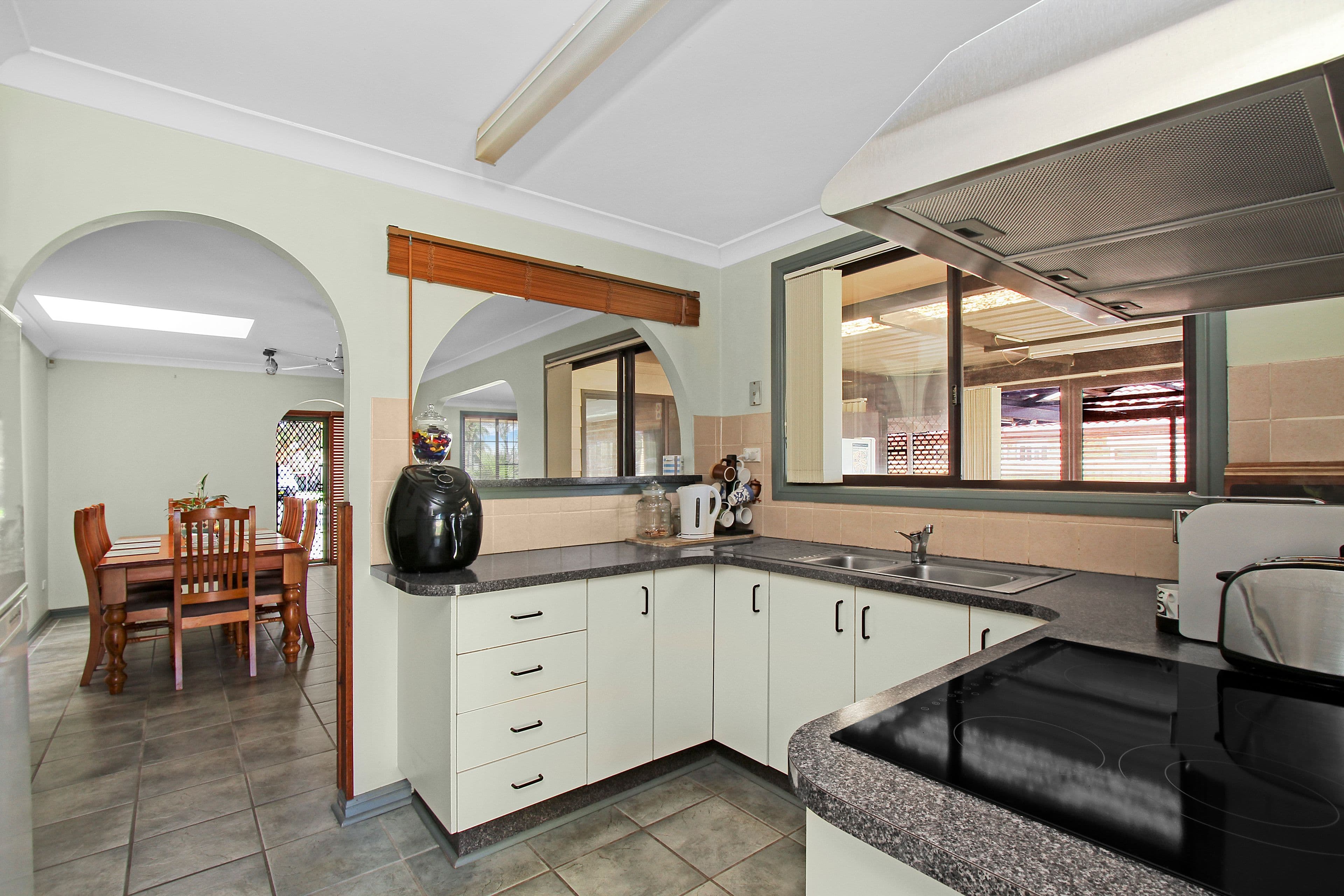 8 Albatross Avenue, Hinchinbrook NSW 2168, Hinchinbrook - Thumbnail 3