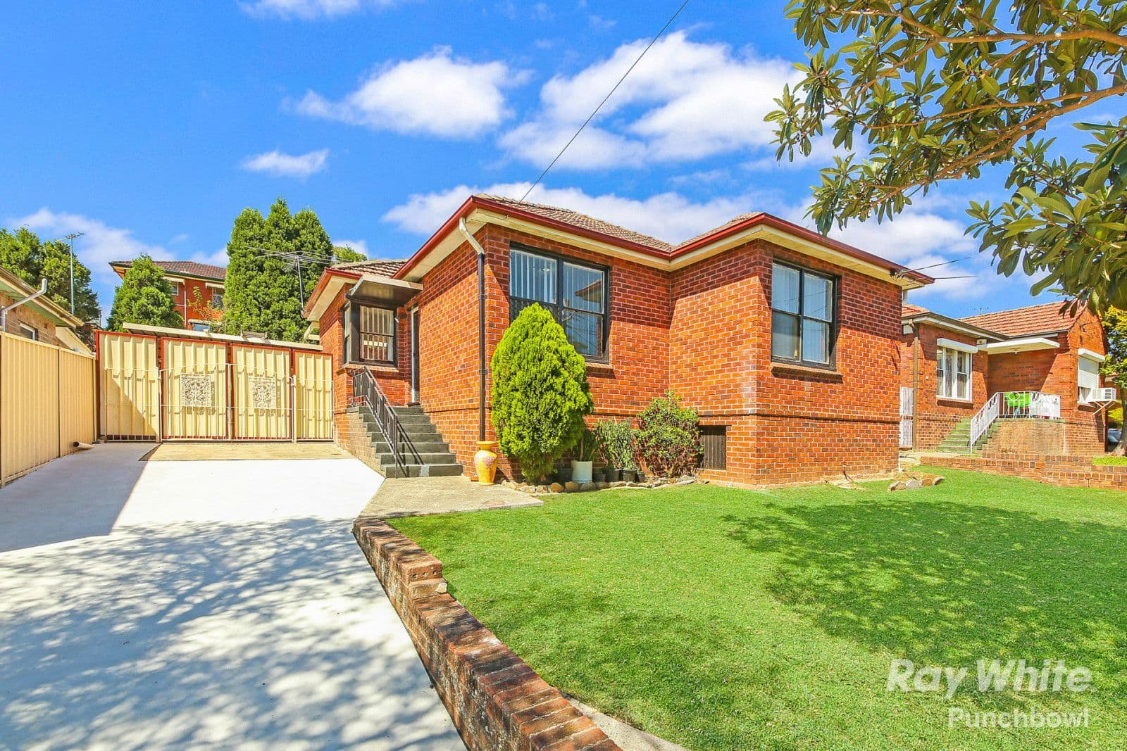 31 Warren Parade, Punchbowl - Image 1