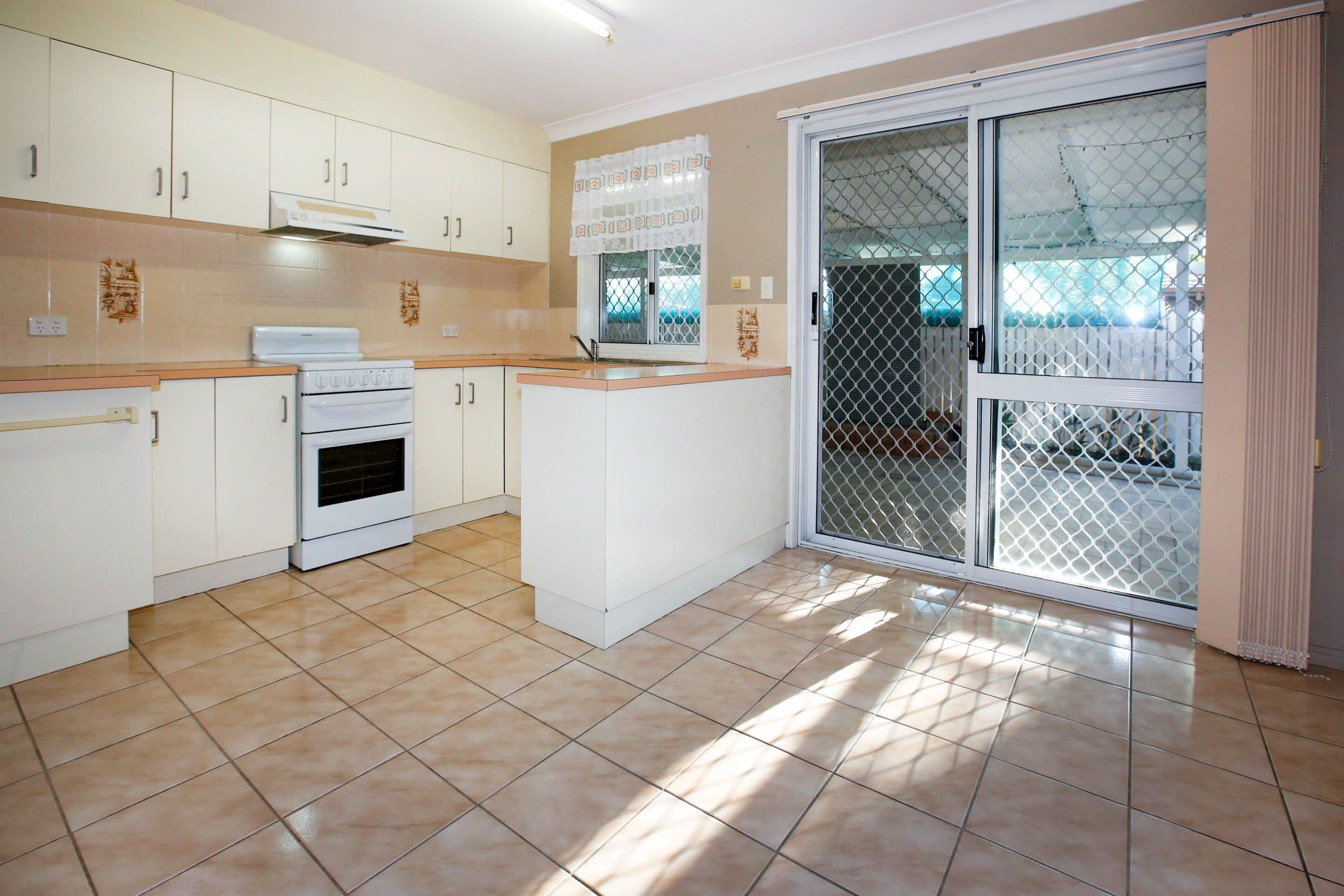 81 Bamford Lane, Kirwan QLD 4817, Kirwan - Thumbnail 4
