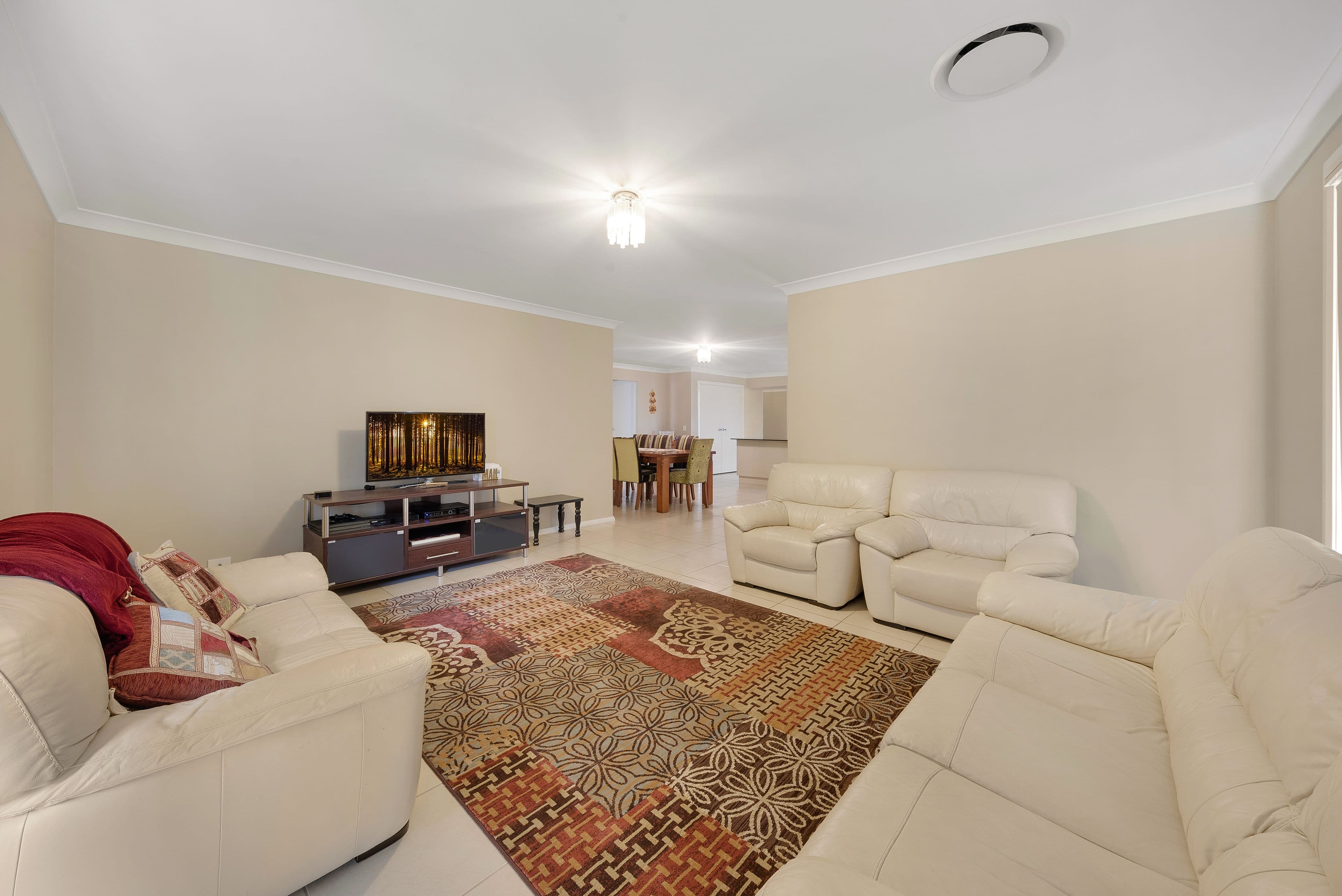 14 Sovereign Circuit, Glenfield - Thumbnail 2