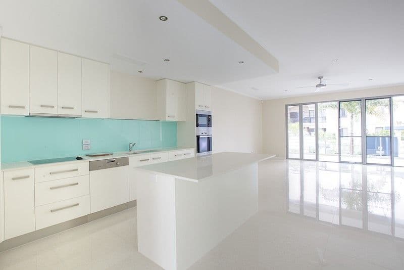 114 The Esplanade, PARADISE POINT QLD 4216, Paradise Point - Thumbnail 6