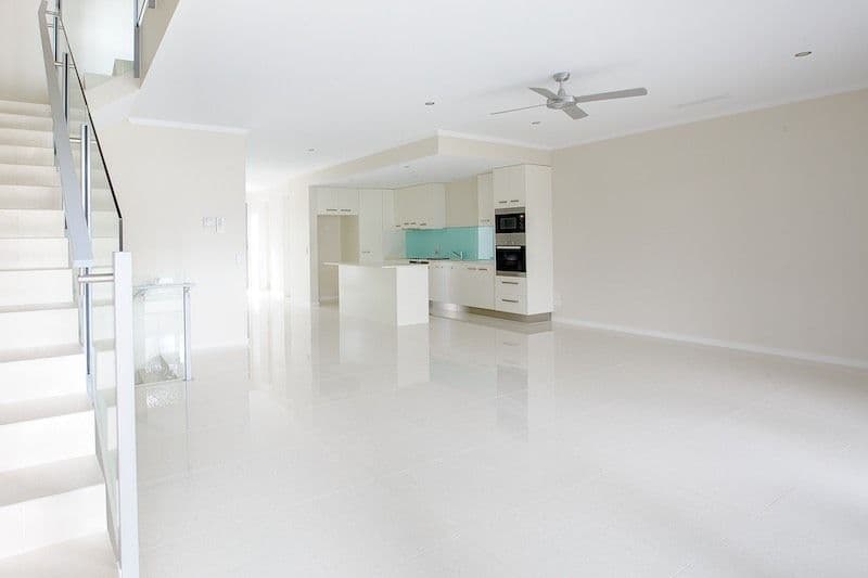 114 The Esplanade, PARADISE POINT QLD 4216, Paradise Point - Thumbnail 8