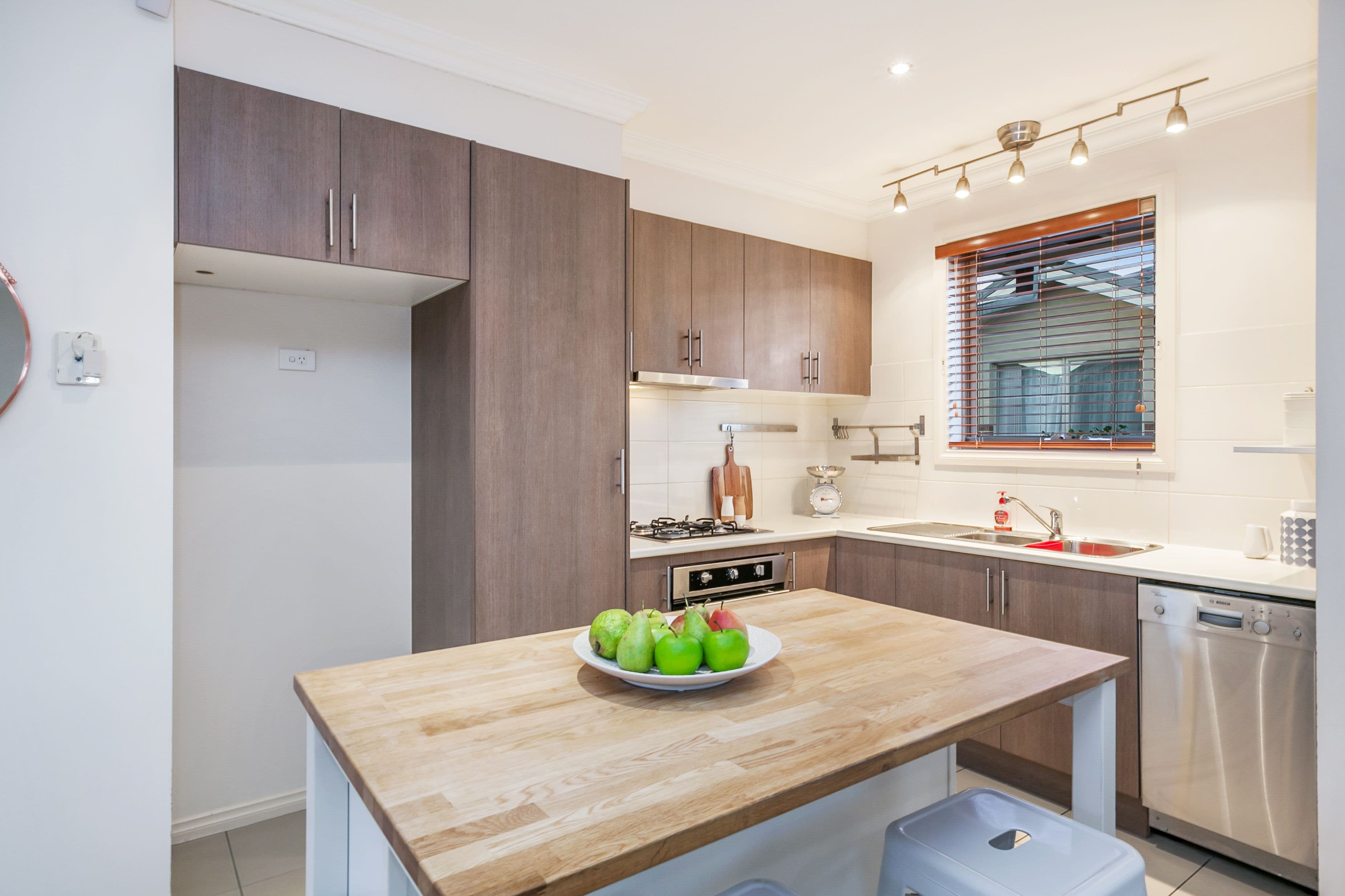 10-12 George Street, Reservoir VIC 3073, Reservoir - Thumbnail 6