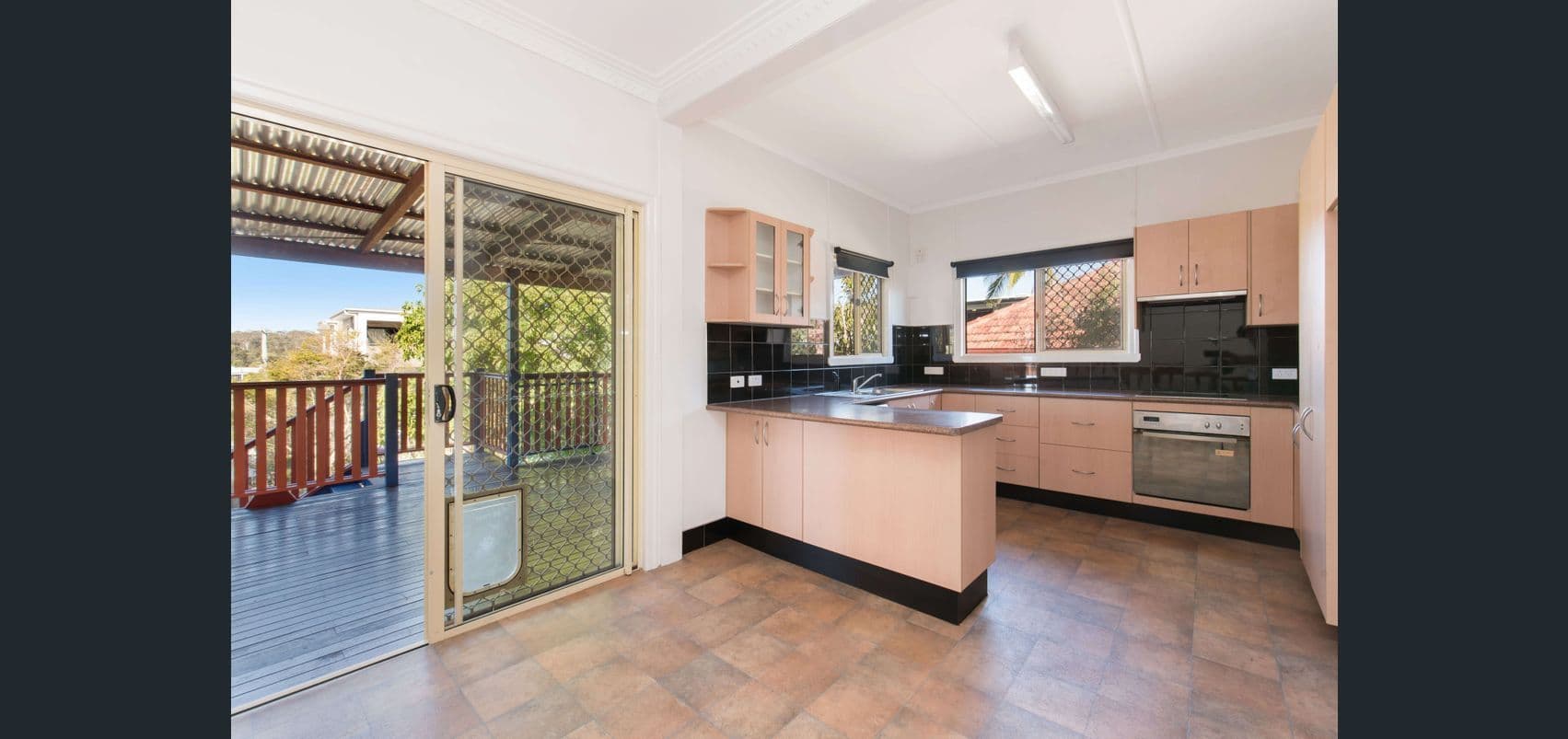 4 Ashmore Street, Everton Park QLD 4053, Everton Park - Thumbnail 3