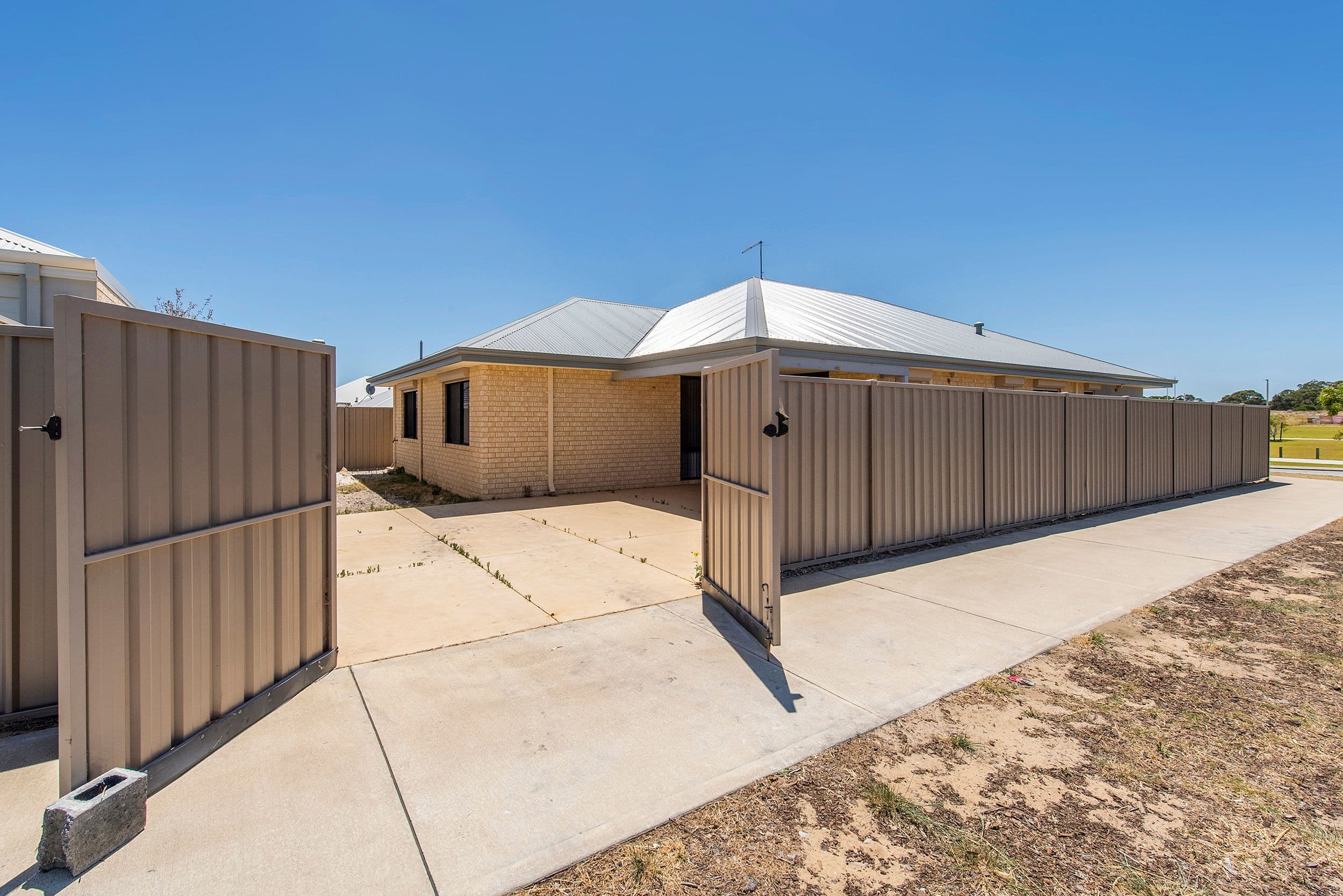 137 Majorelle Way, Karnup WA 6176, Karnup - Image 1