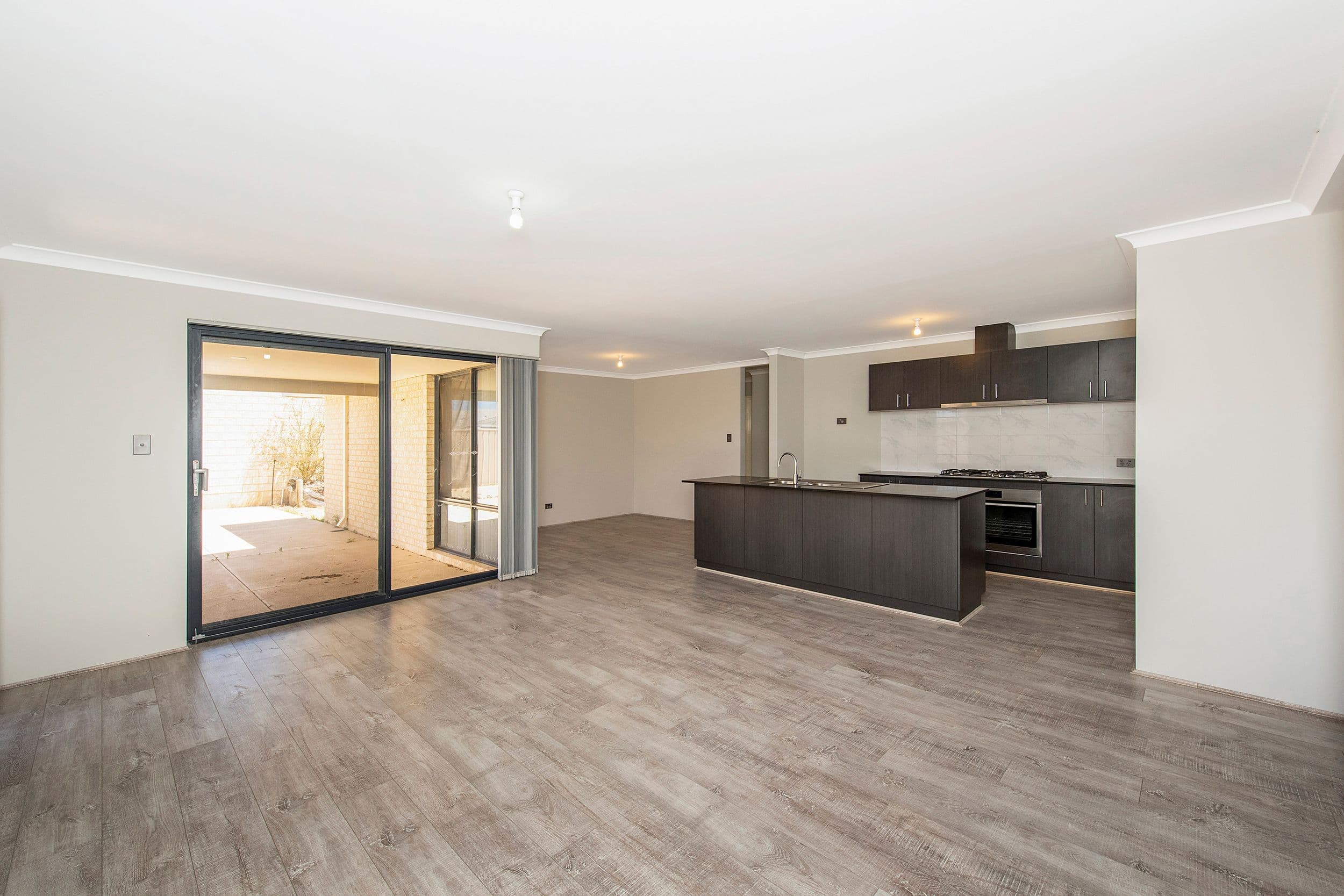 137 Majorelle Way, Karnup WA 6176, Karnup - Thumbnail 3