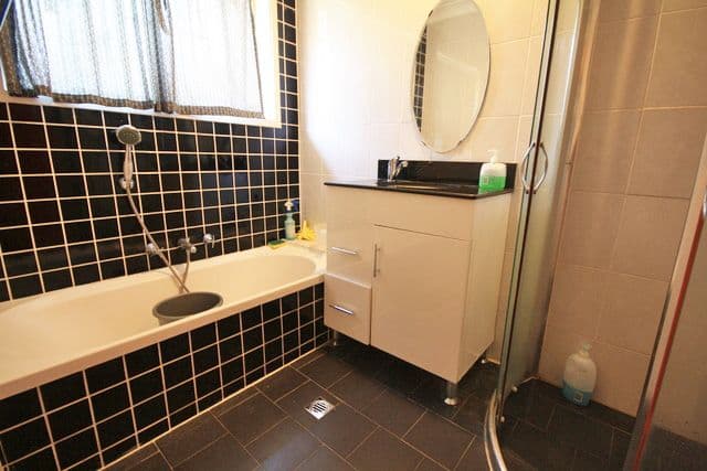 31 Hydrangea Place, Macquarie Fields NSW 2564, Macquarie Fields - Thumbnail 4