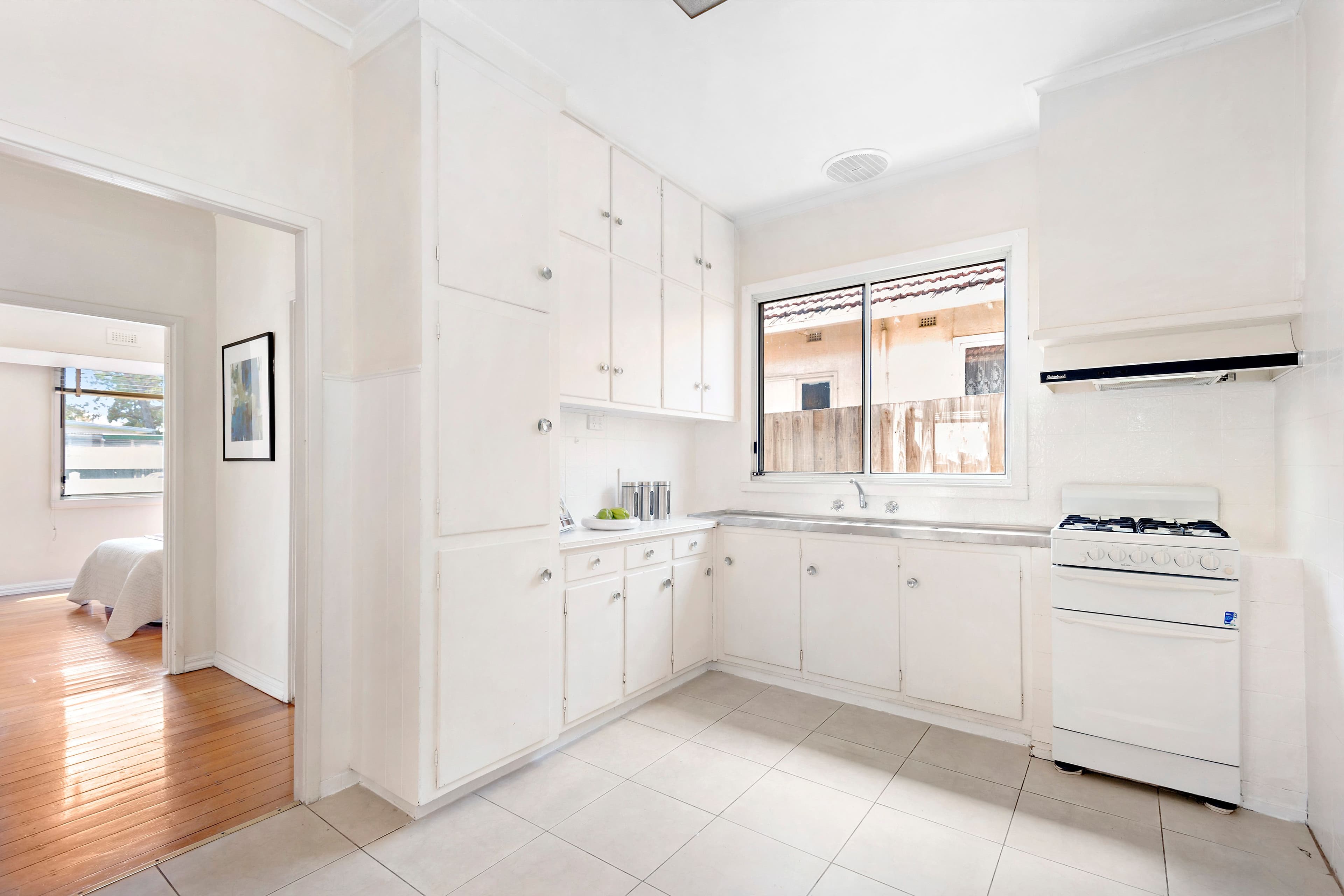 10 Austin Street, Hughesdale VIC 3166, Hughesdale - Thumbnail 3