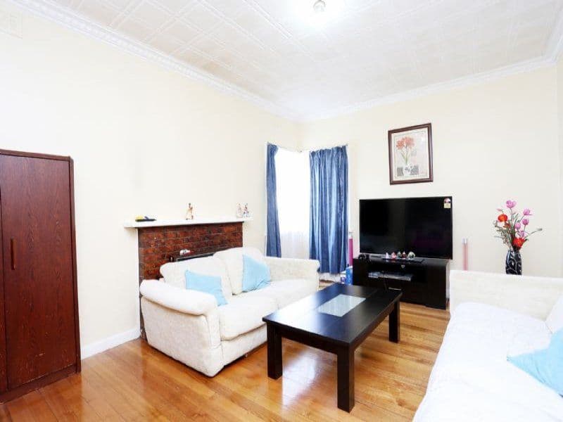 21 Mansfield Avenue, Sunshine North VIC 3020, Sunshine North - Thumbnail 2