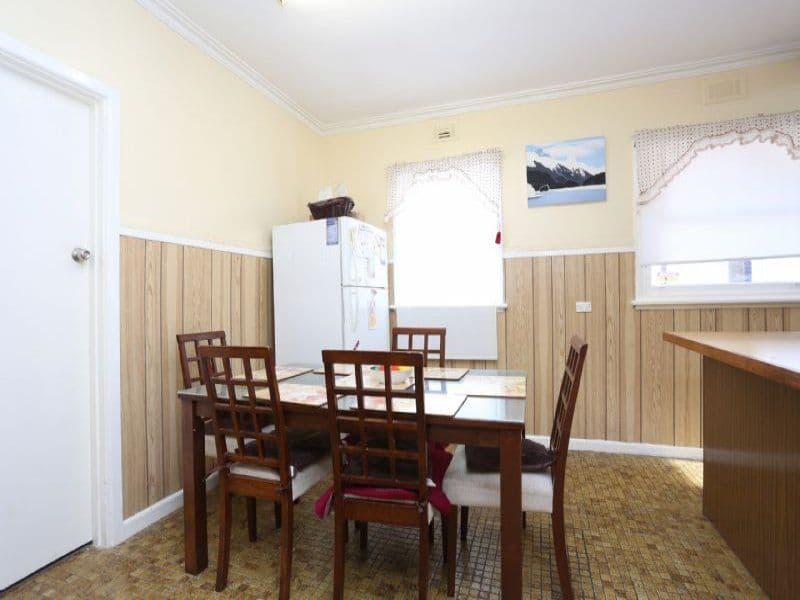 21 Mansfield Avenue, Sunshine North VIC 3020, Sunshine North - Thumbnail 4