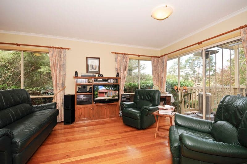 6 Wiltshire Place, CHIRNSIDE PARK VIC 3116, Chirnside Park - Thumbnail 2