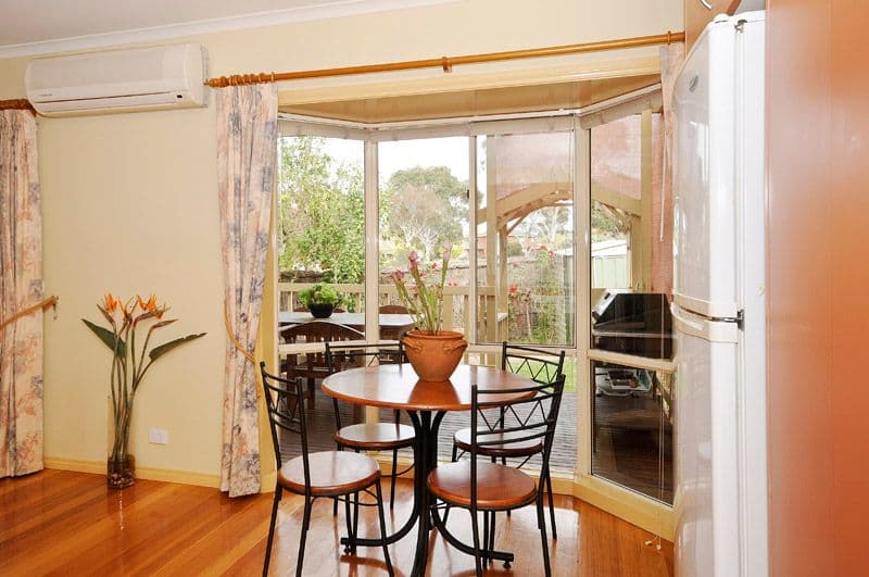 6 Wiltshire Place, CHIRNSIDE PARK VIC 3116, Chirnside Park - Thumbnail 5