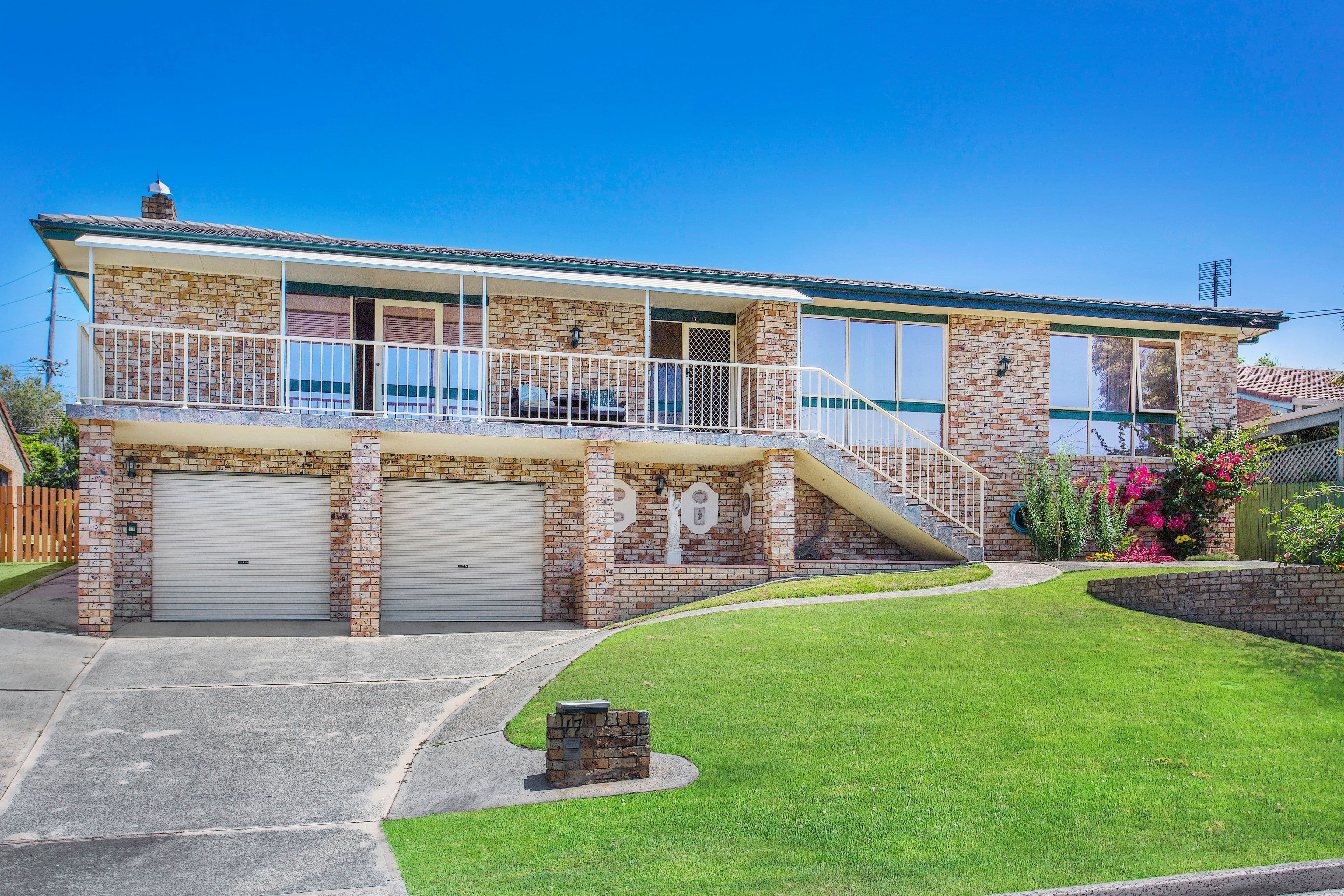 17 Flinders Avenue, Kiama Downs - Image 1