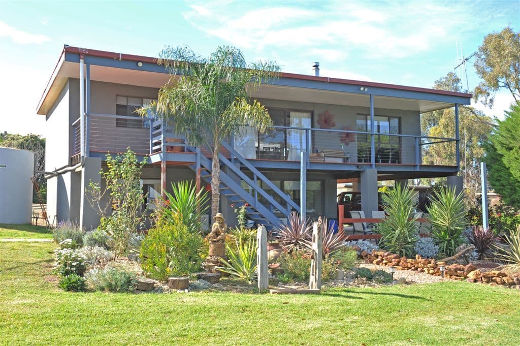 50 Lakeside Boulevard, HEATHCOTE VIC 3523, Heathcote - Thumbnail 2