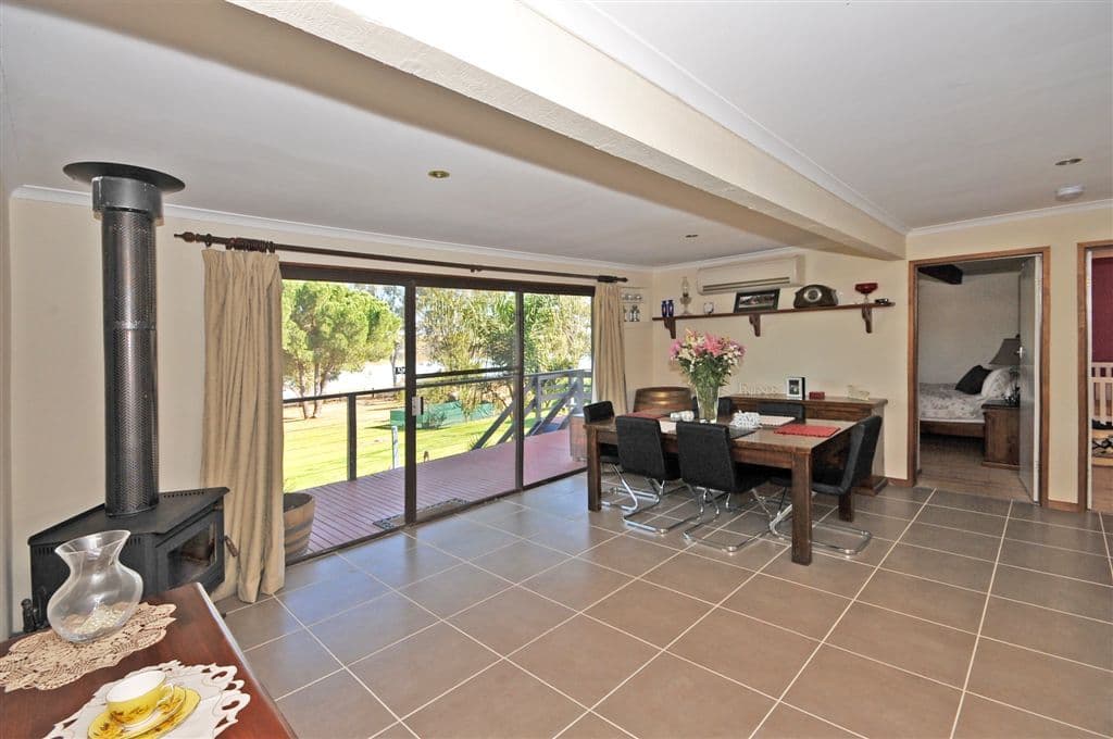 50 Lakeside Boulevard, HEATHCOTE VIC 3523, Heathcote - Thumbnail 4