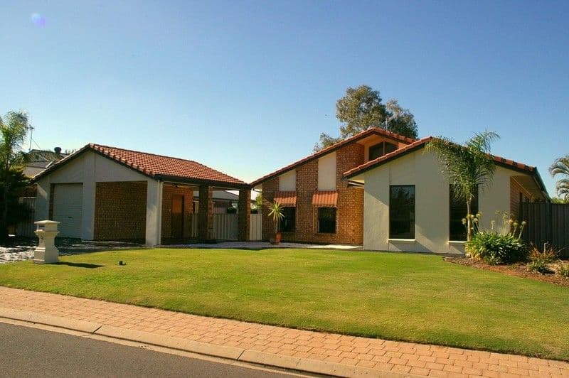 26 Meander Avenue, RENMARK SA 5341, Renmark - Image 1