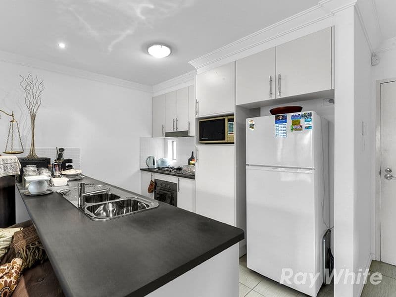 38 Toombul Terrace, Nundah QLD 4012, Nundah - Thumbnail 2
