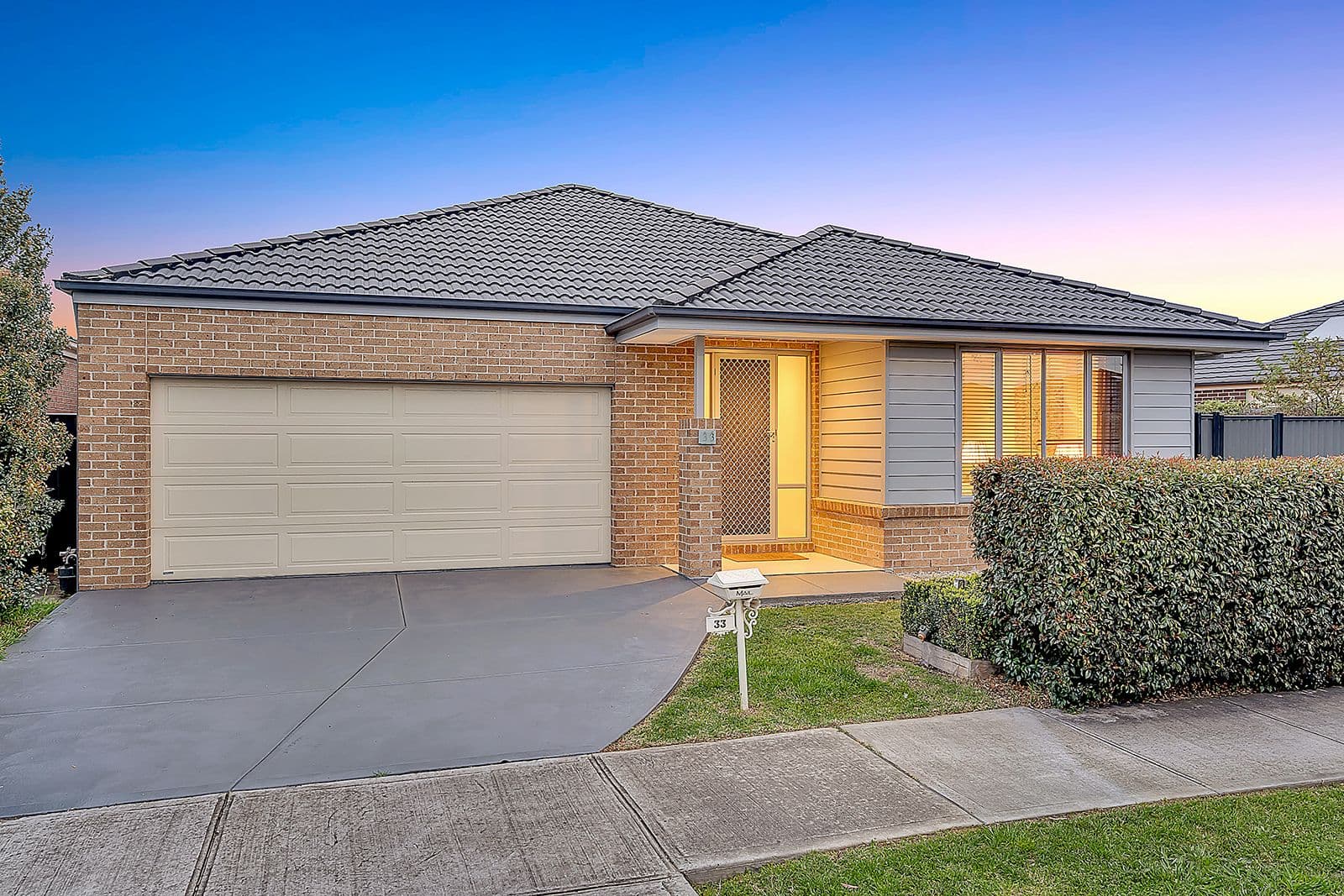 33 Wattletree Street, Craigieburn VIC 3064, Craigieburn - Image 1