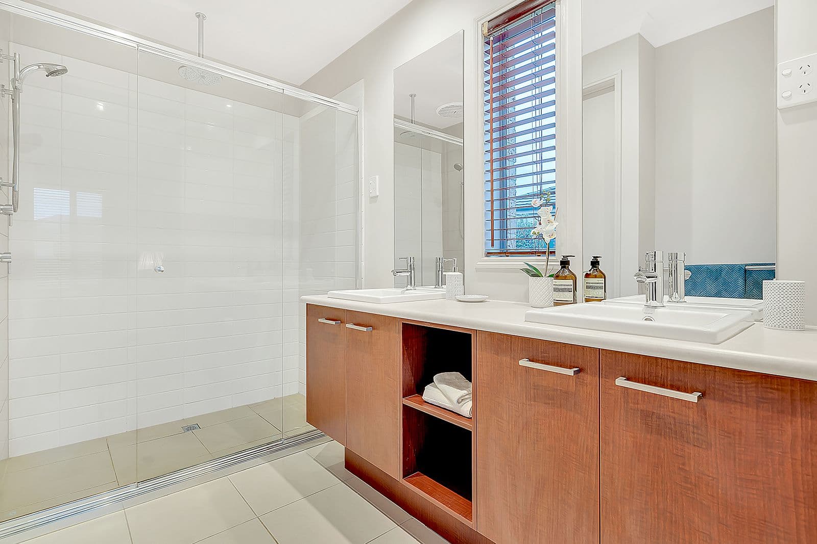 33 Wattletree Street, Craigieburn VIC 3064, Craigieburn - Thumbnail 5