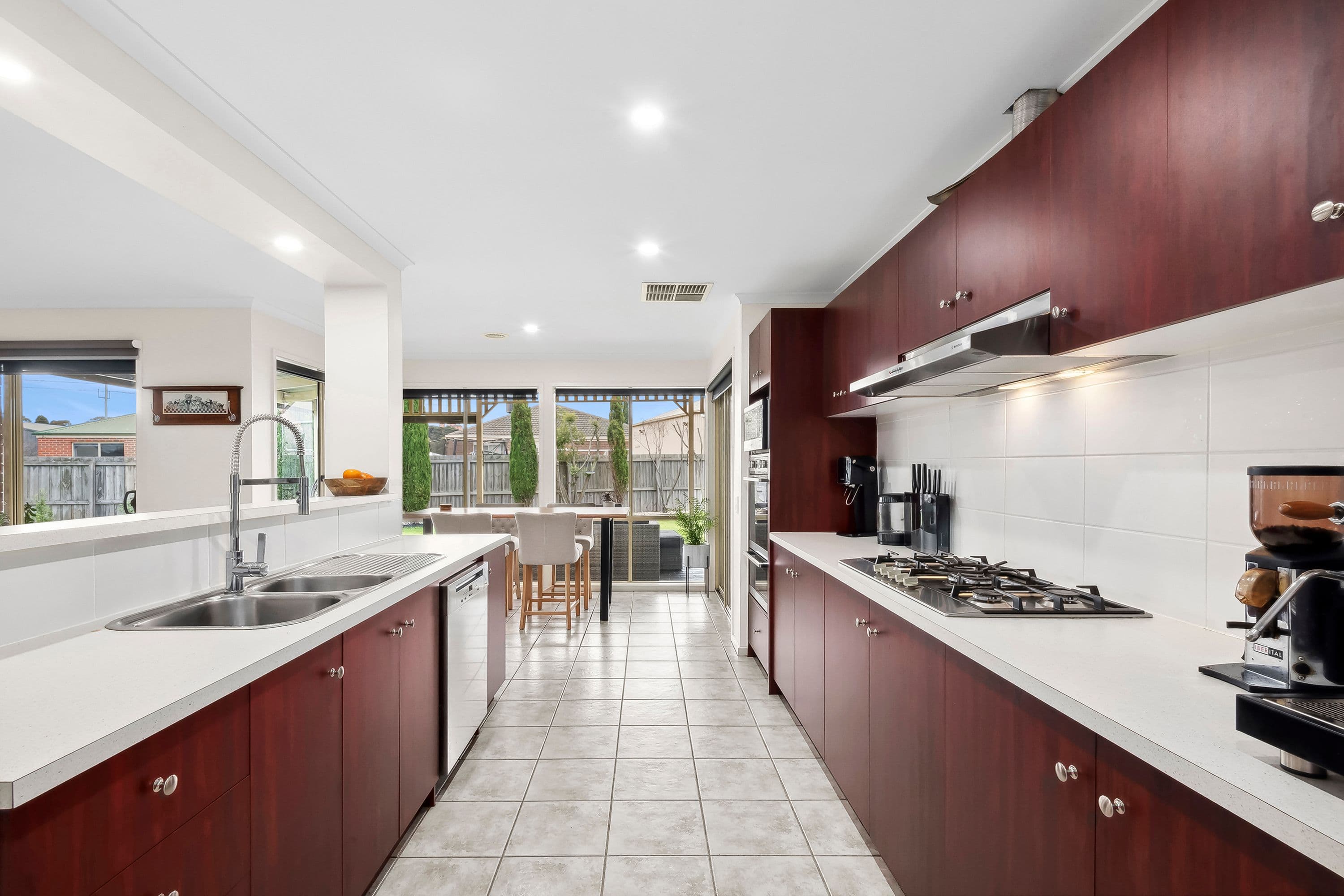 5 Thornton Close, LOVELY BANKS VIC 3213, Lovely Banks - Thumbnail 2