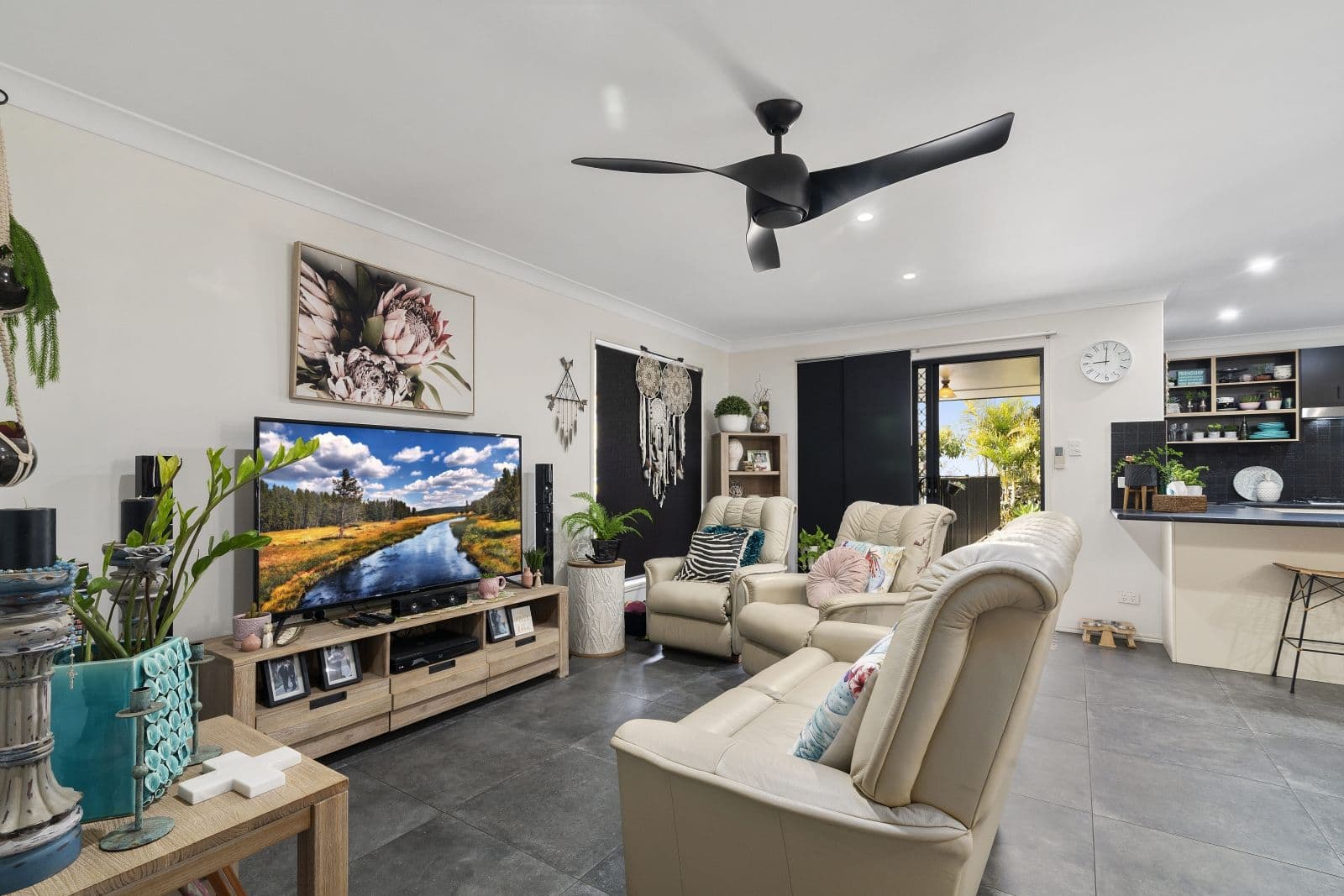 16 WALLIS Street, Kilcoy QLD 4515, Kilcoy - Thumbnail 2