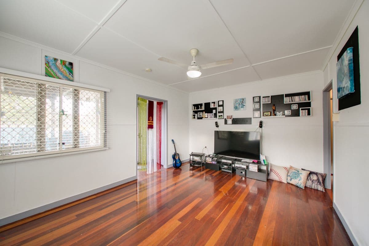8 Crosshill Street, Leichhardt QLD 4305, Leichhardt - Thumbnail 4