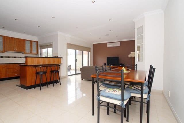 11 Treeside Drive, TARNEIT VIC 3029, Tarneit - Thumbnail 3