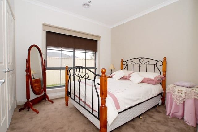 11 Treeside Drive, TARNEIT VIC 3029, Tarneit - Thumbnail 6
