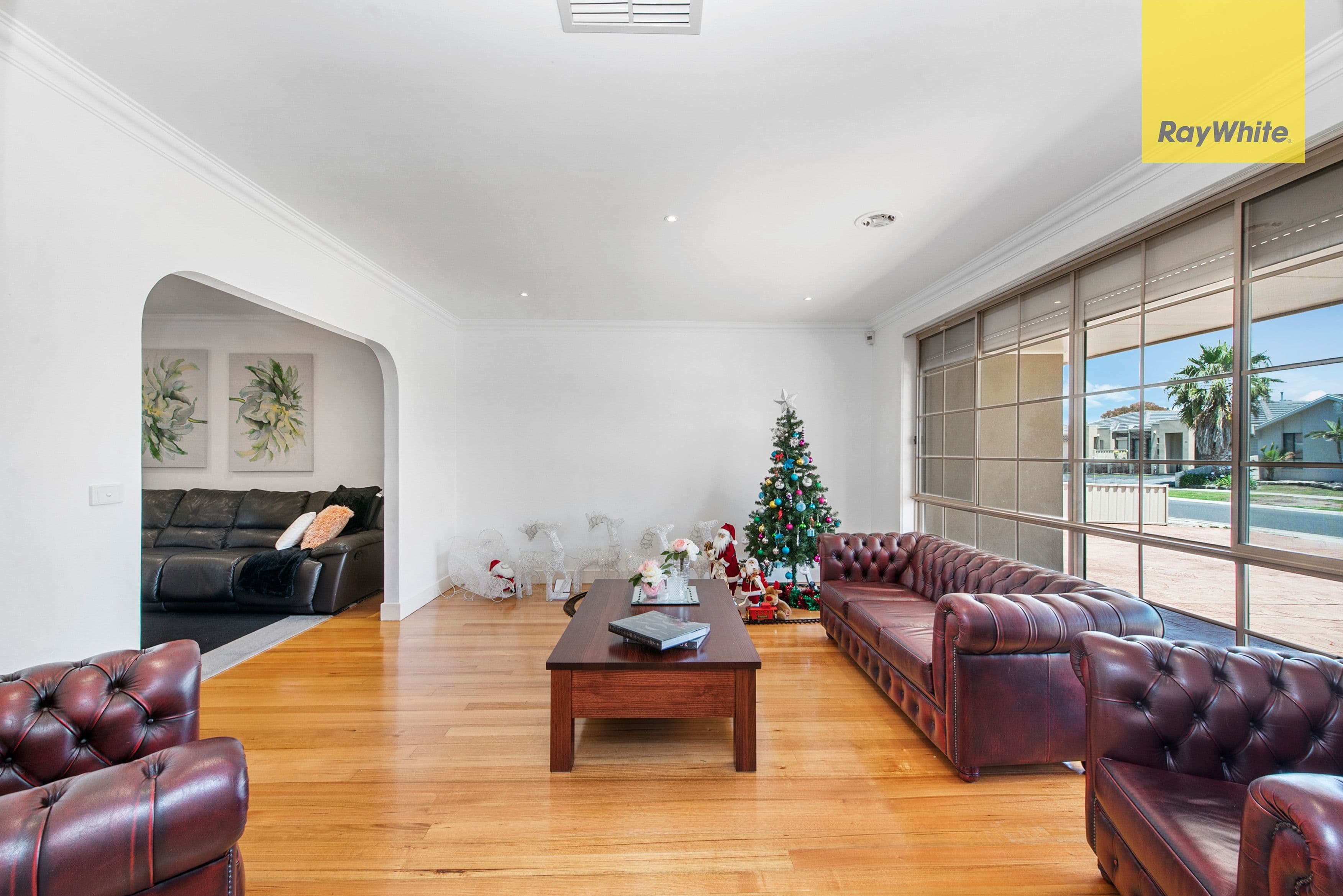 40 Delbridge Drive, Sydenham VIC 3037, Sydenham - Thumbnail 2